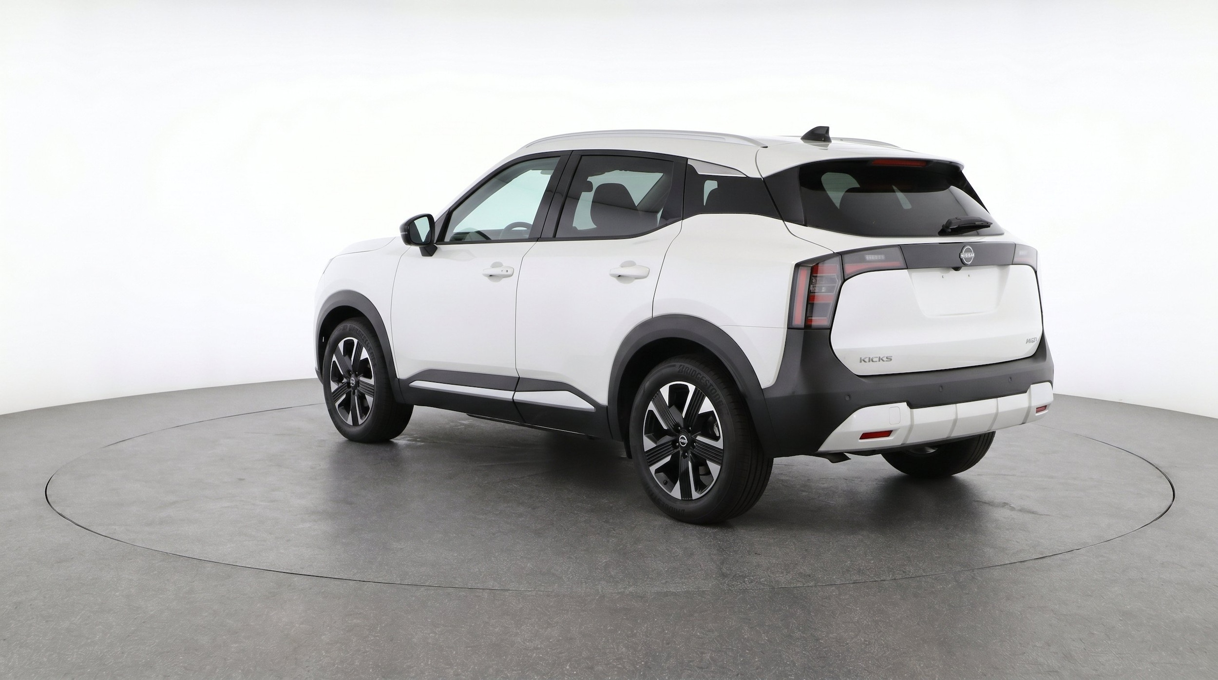 Thumbnail: 2026 Nissan Kicks - 6