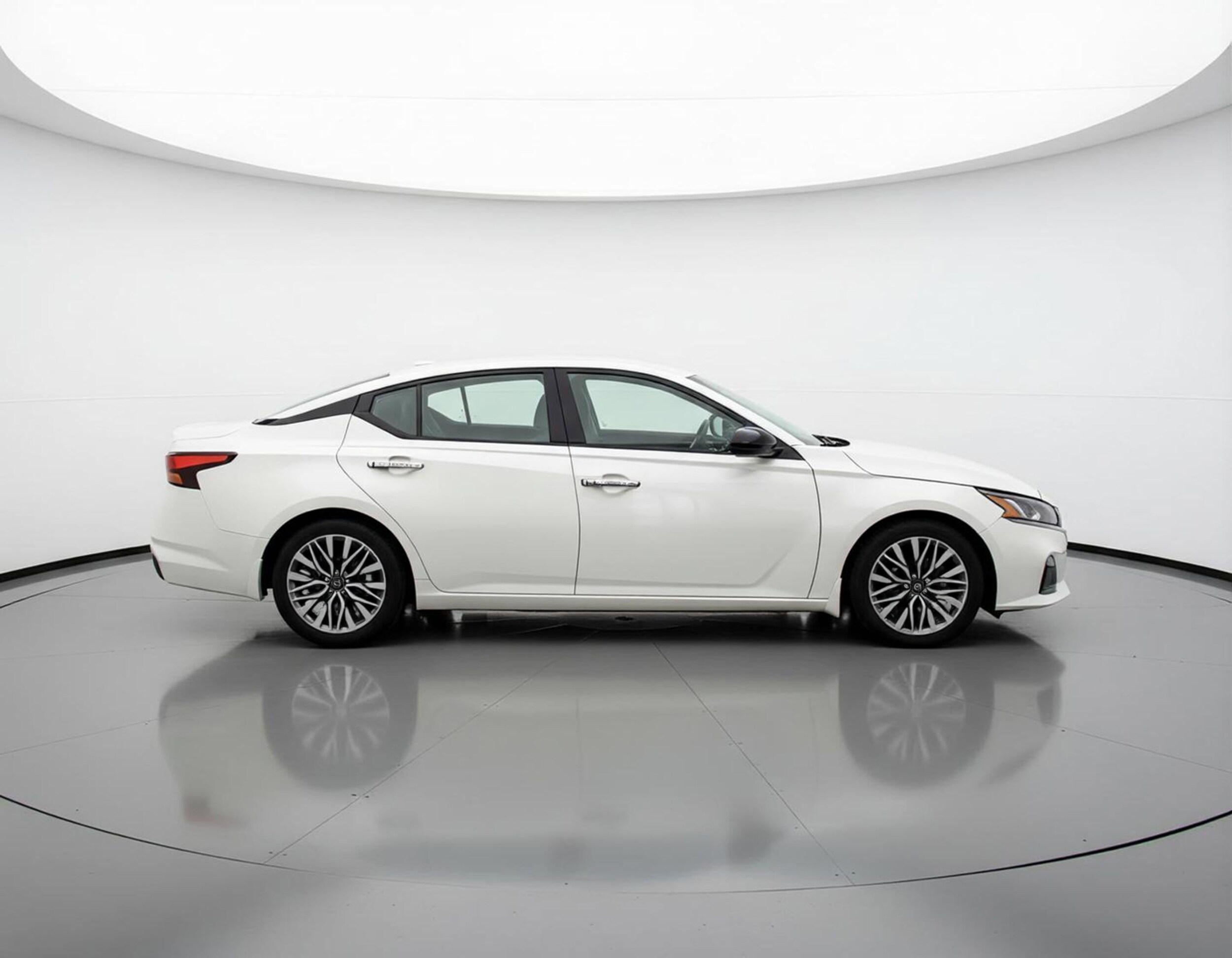 Thumbnail: 2025 Nissan Altima - 11