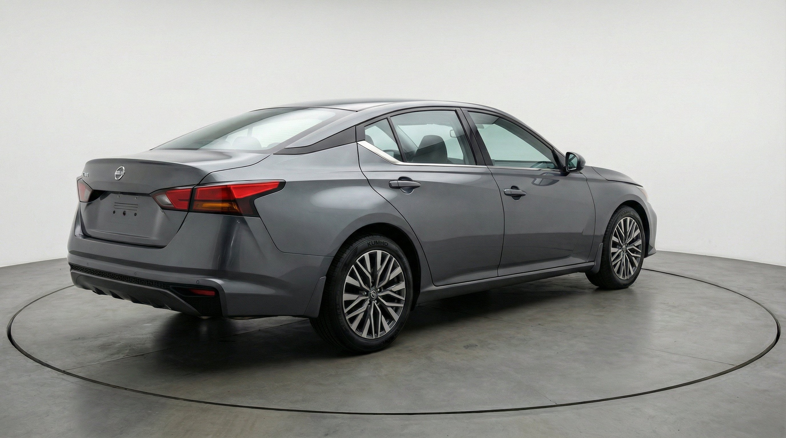 Thumbnail: 2025 Nissan Altima - 9