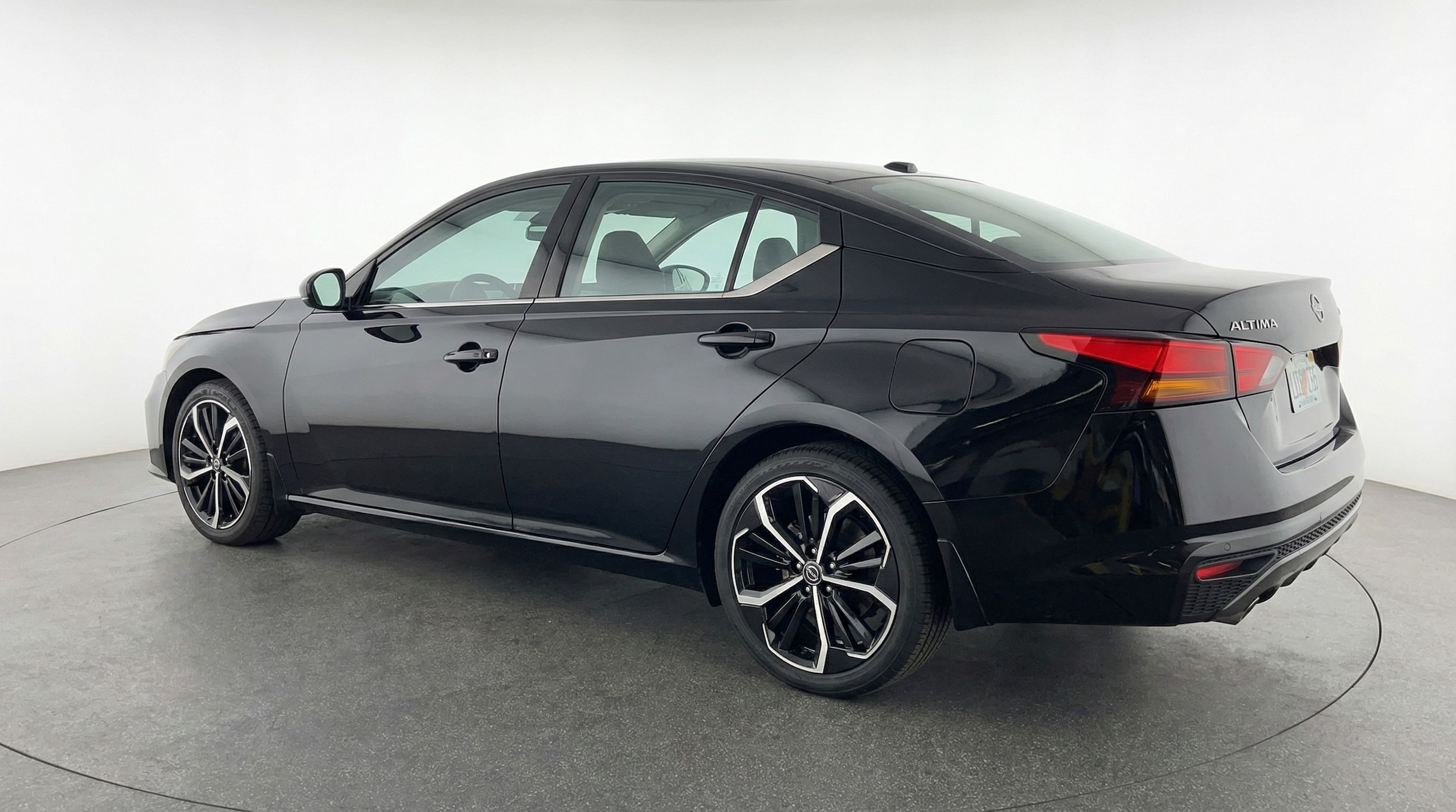 Thumbnail: 2025 Nissan Altima - 5