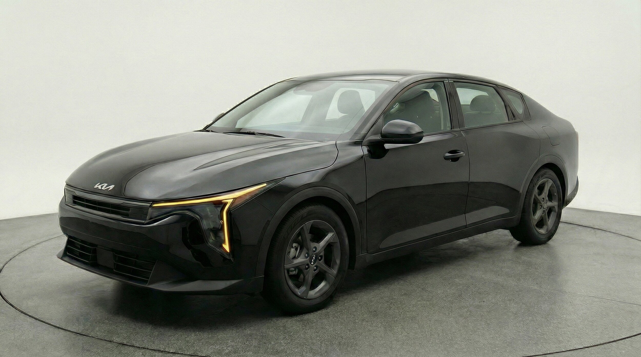 Thumbnail: 2025 Kia K4 - 3