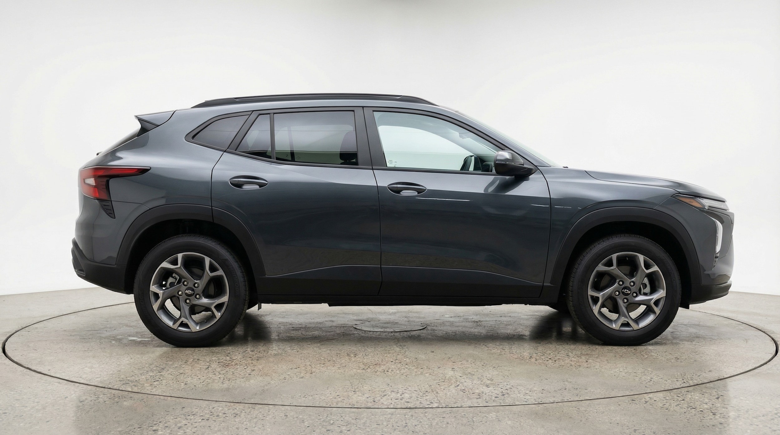 Thumbnail: 2025 Chevrolet Trax - 8