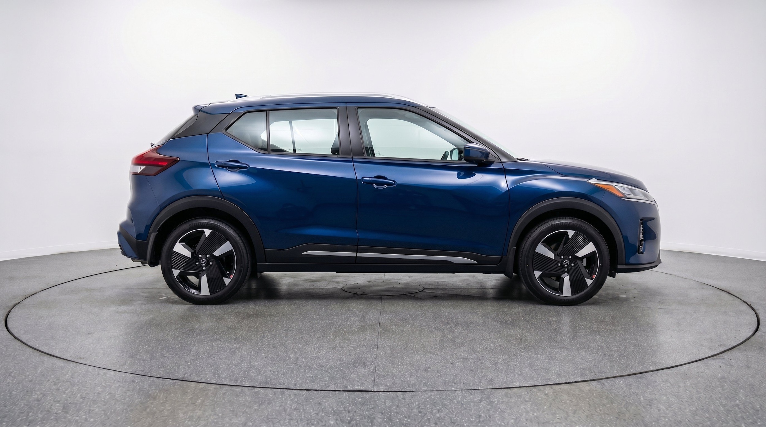 Thumbnail: 2026 Nissan Kicks - 11