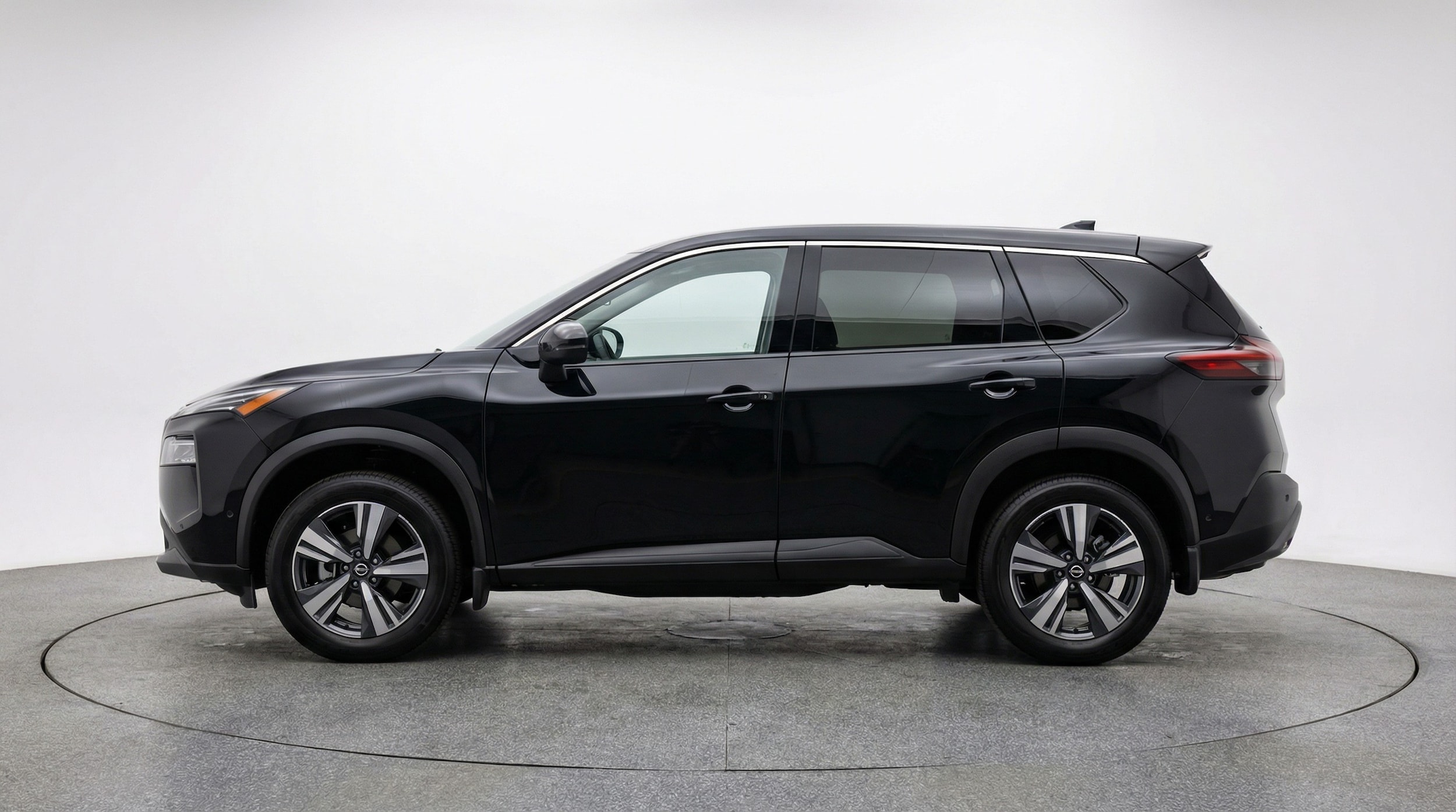 Thumbnail: 2025 Nissan Rogue - 4