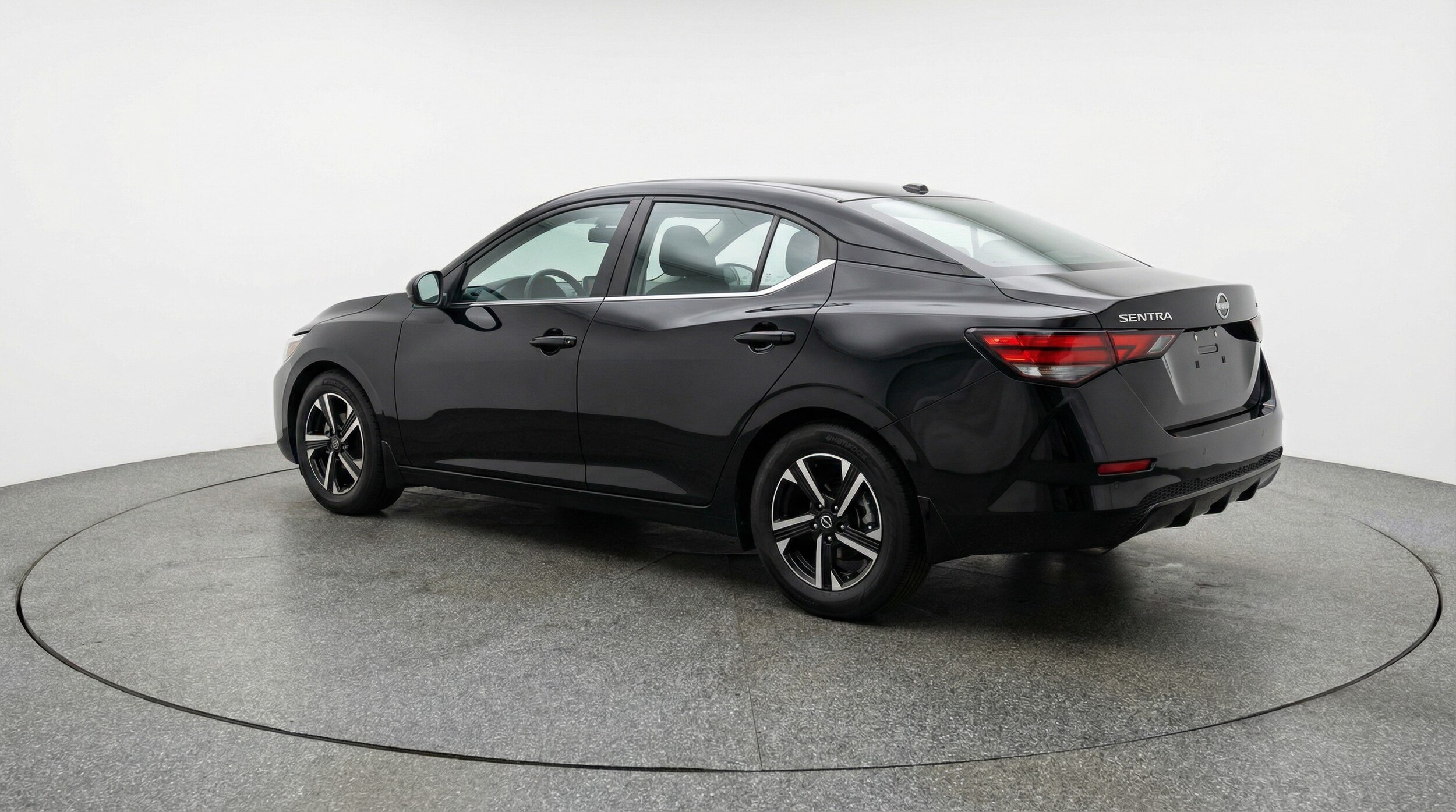 Thumbnail: 2025 Nissan Sentra - 5