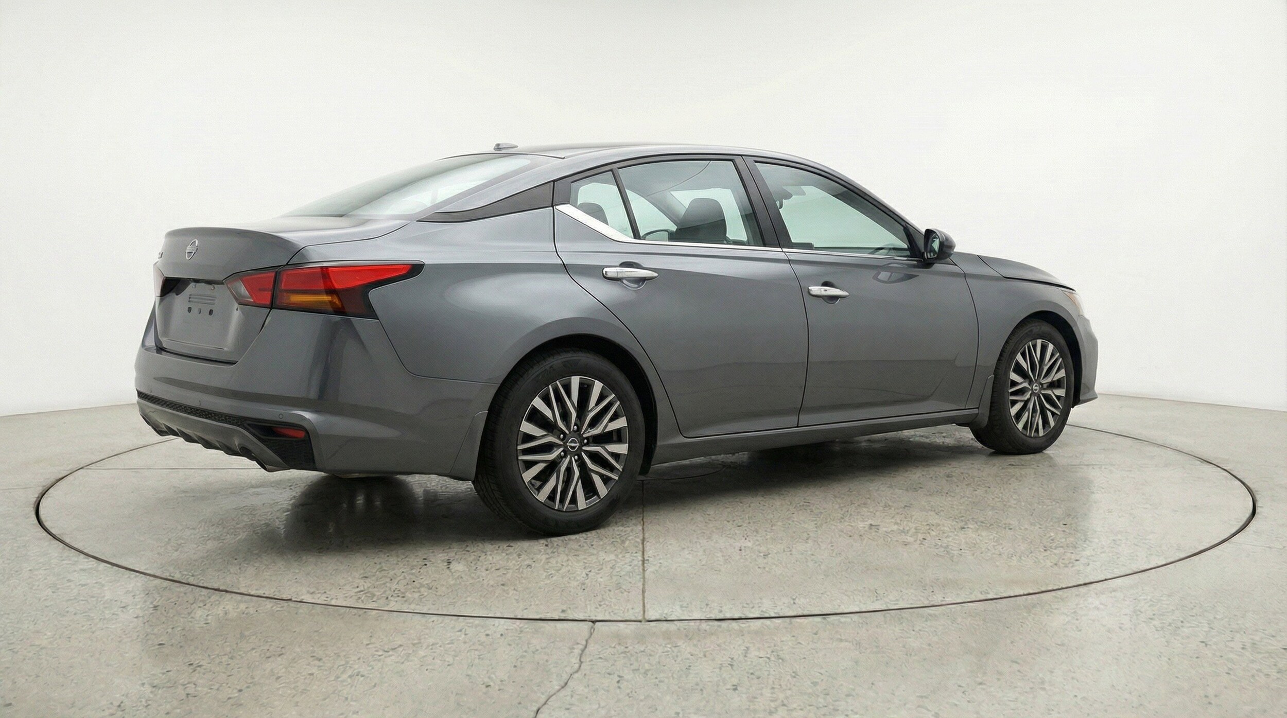 Thumbnail: 2025 Nissan Altima - 9