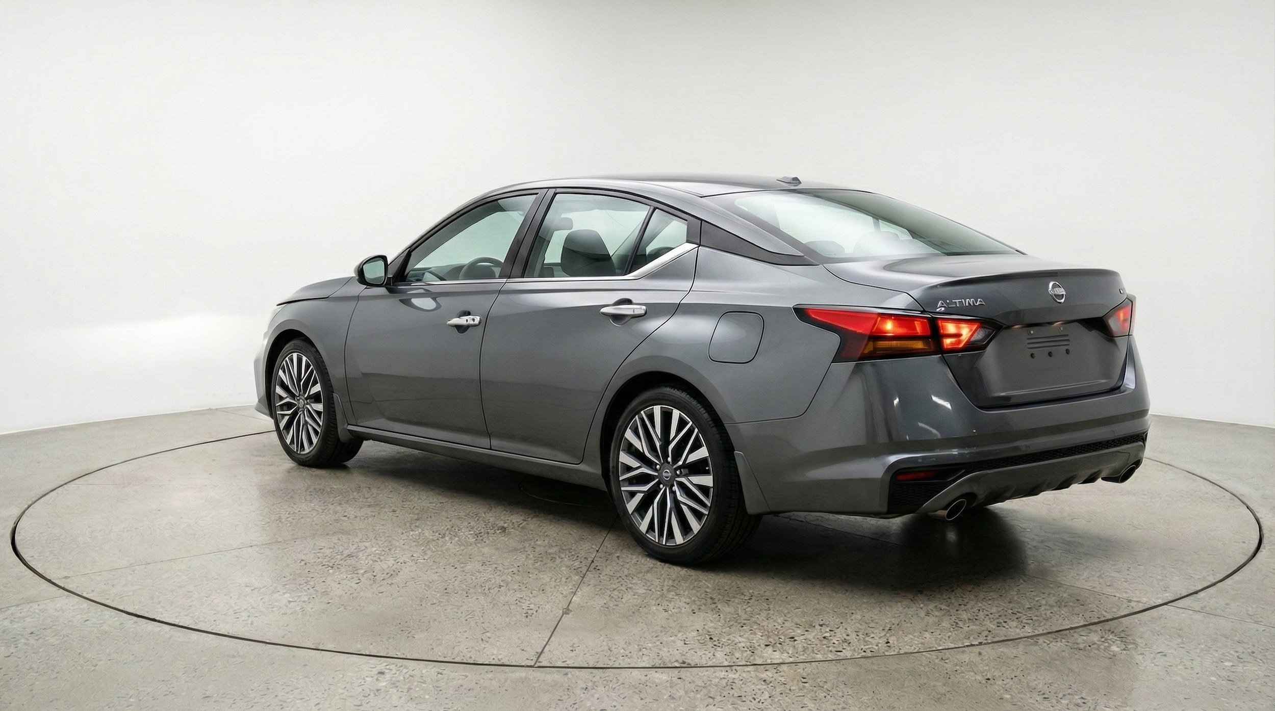 Thumbnail: 2025 Nissan Altima - 5