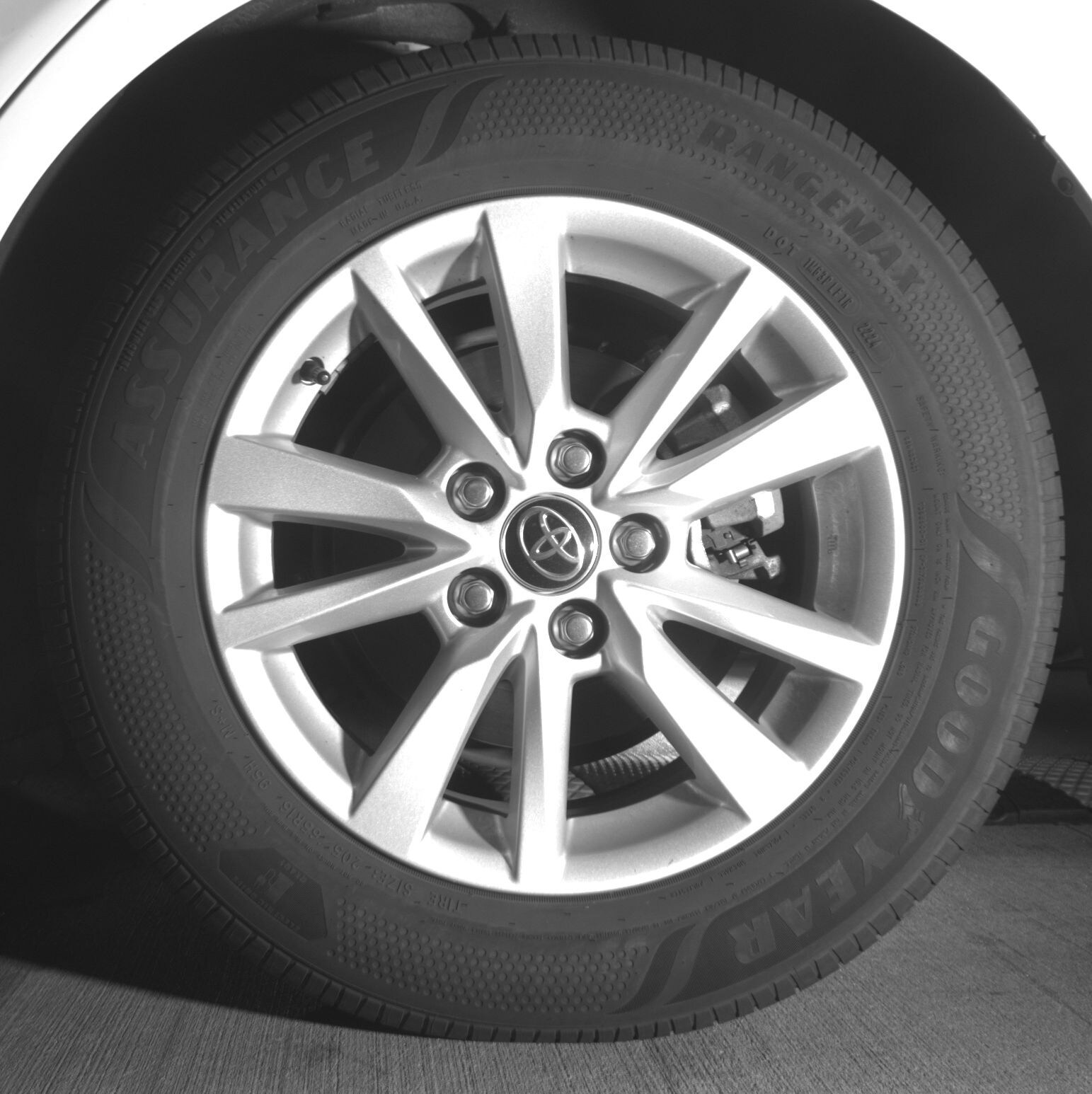 Thumbnail: 2025 Toyota Camry - 10