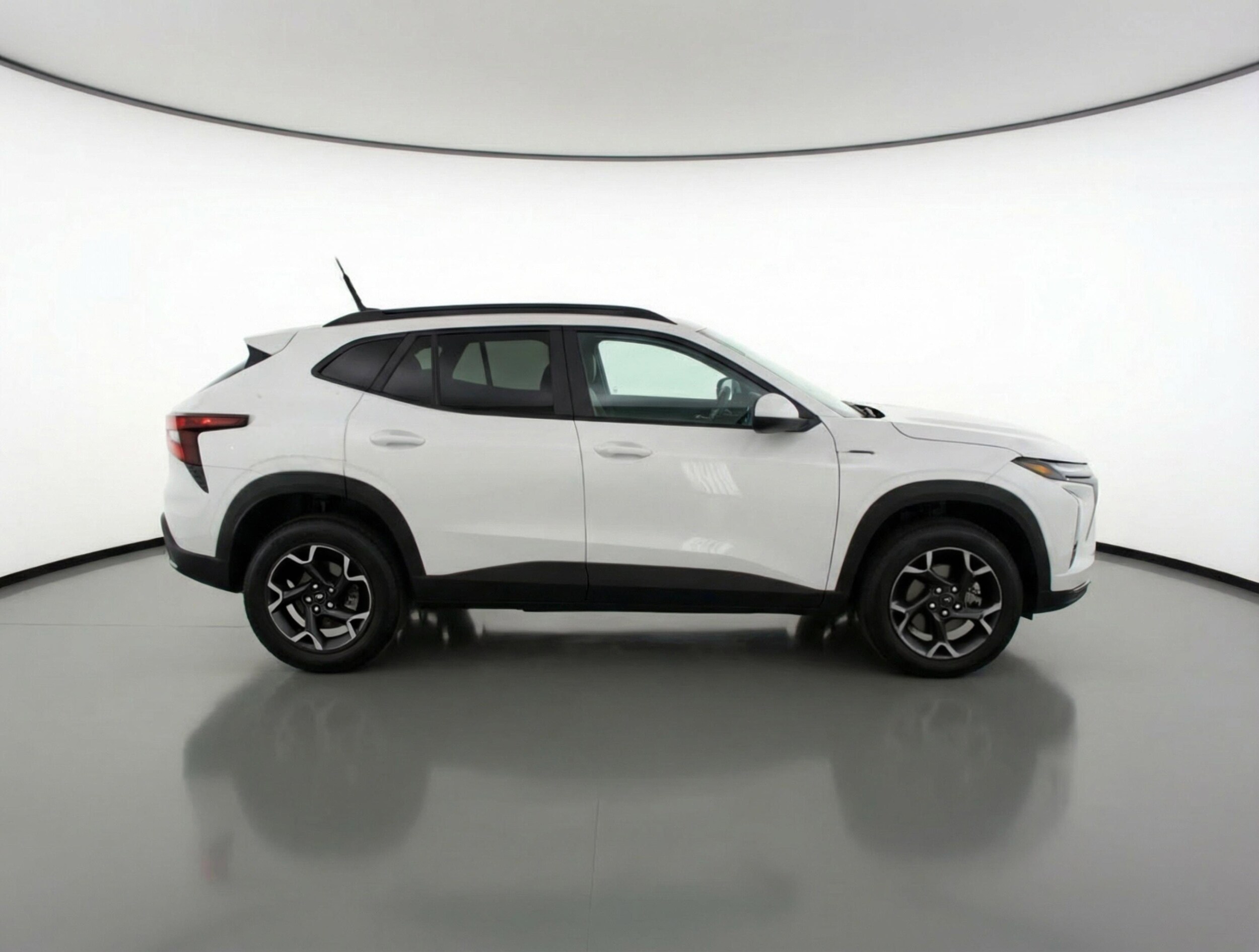 Thumbnail: 2025 Chevrolet Trax - 11