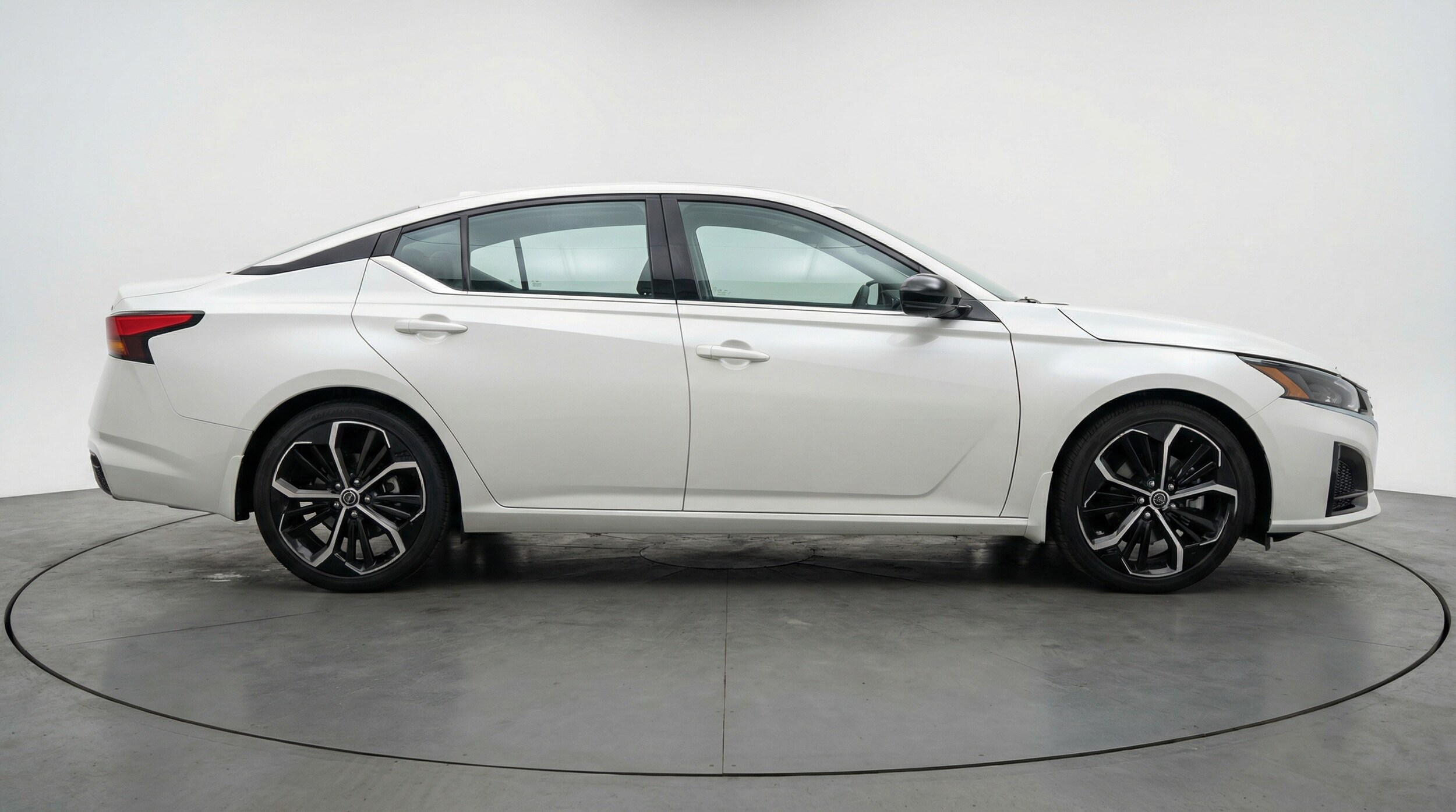 Thumbnail: 2025 Nissan Altima - 8