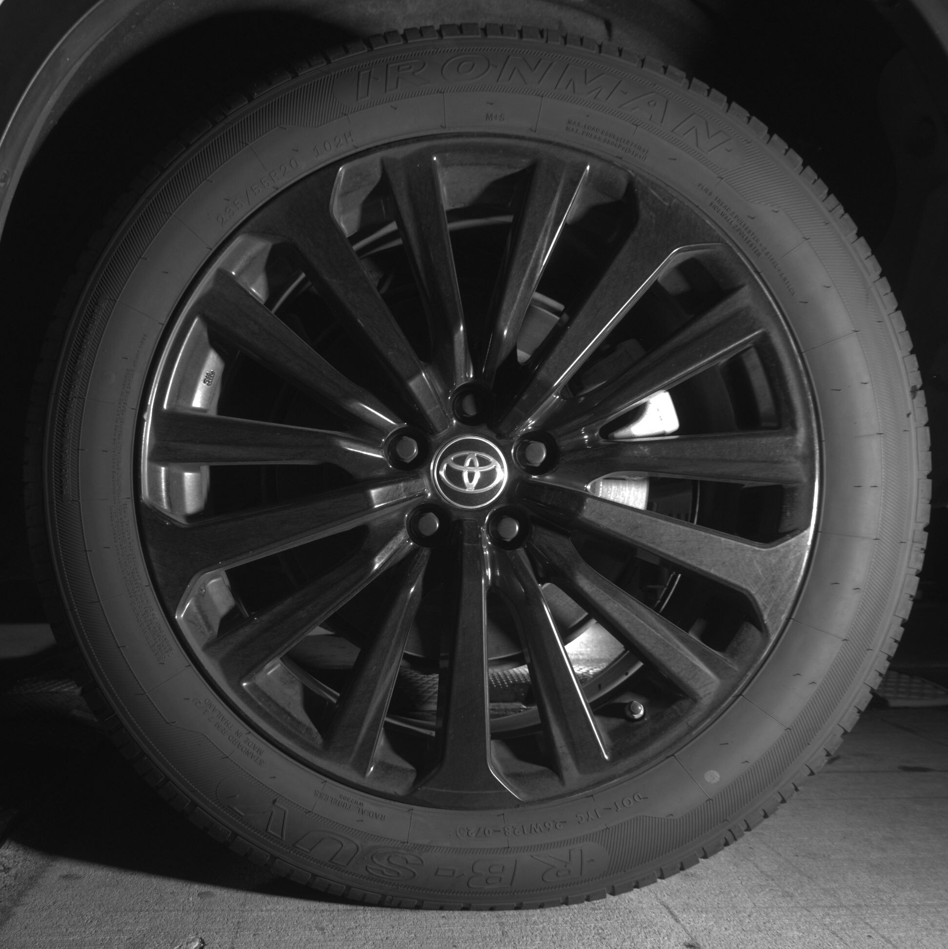 Thumbnail: 2024 Toyota Highlander - 11