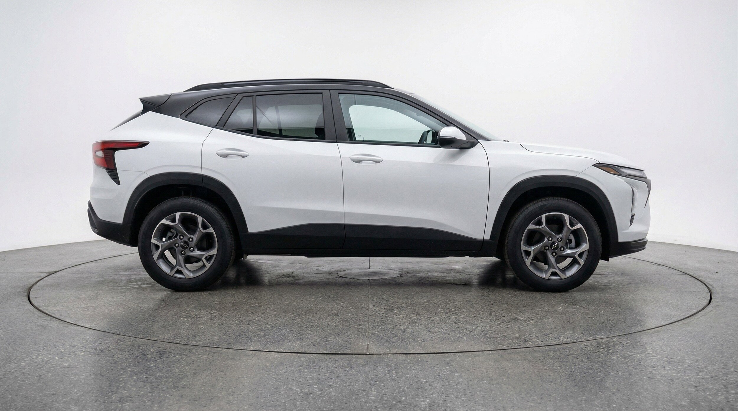 Thumbnail: 2025 Chevrolet Trax - 11