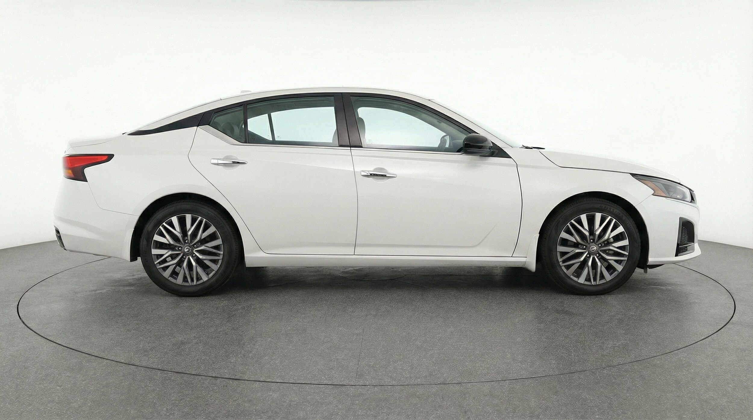 Thumbnail: 2025 Nissan Altima - 11