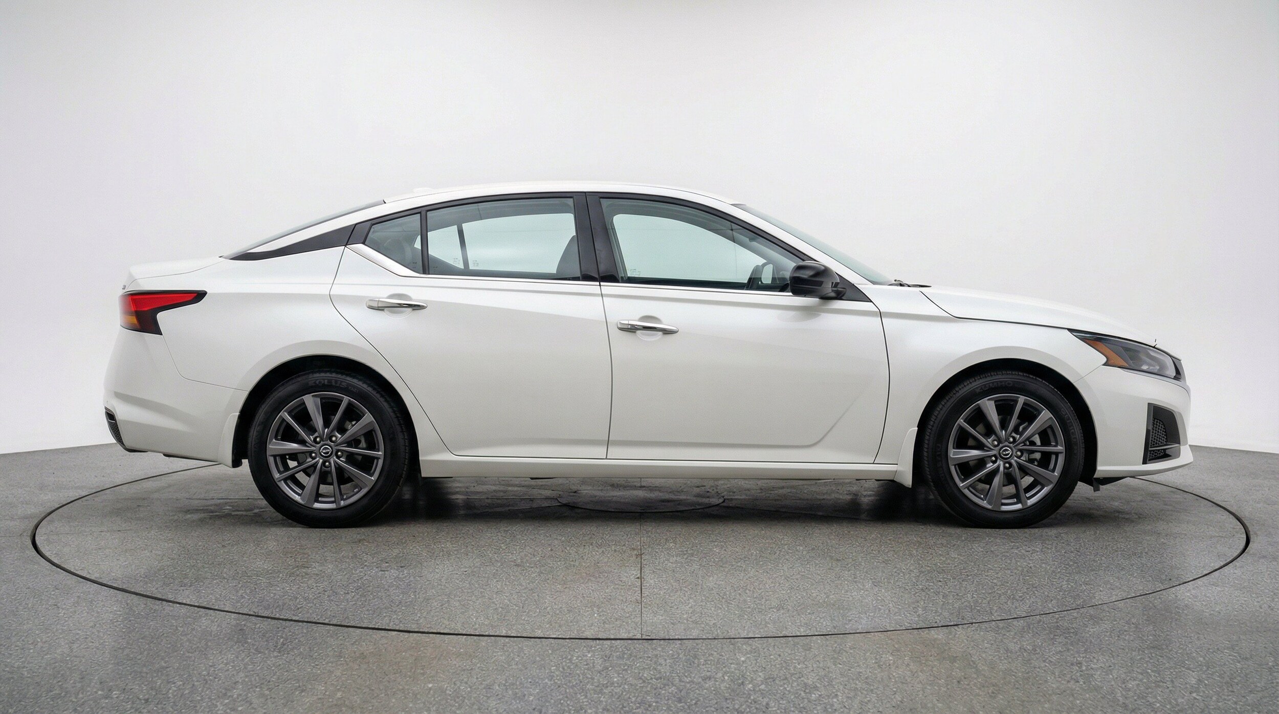 Thumbnail: 2025 Nissan Altima - 11