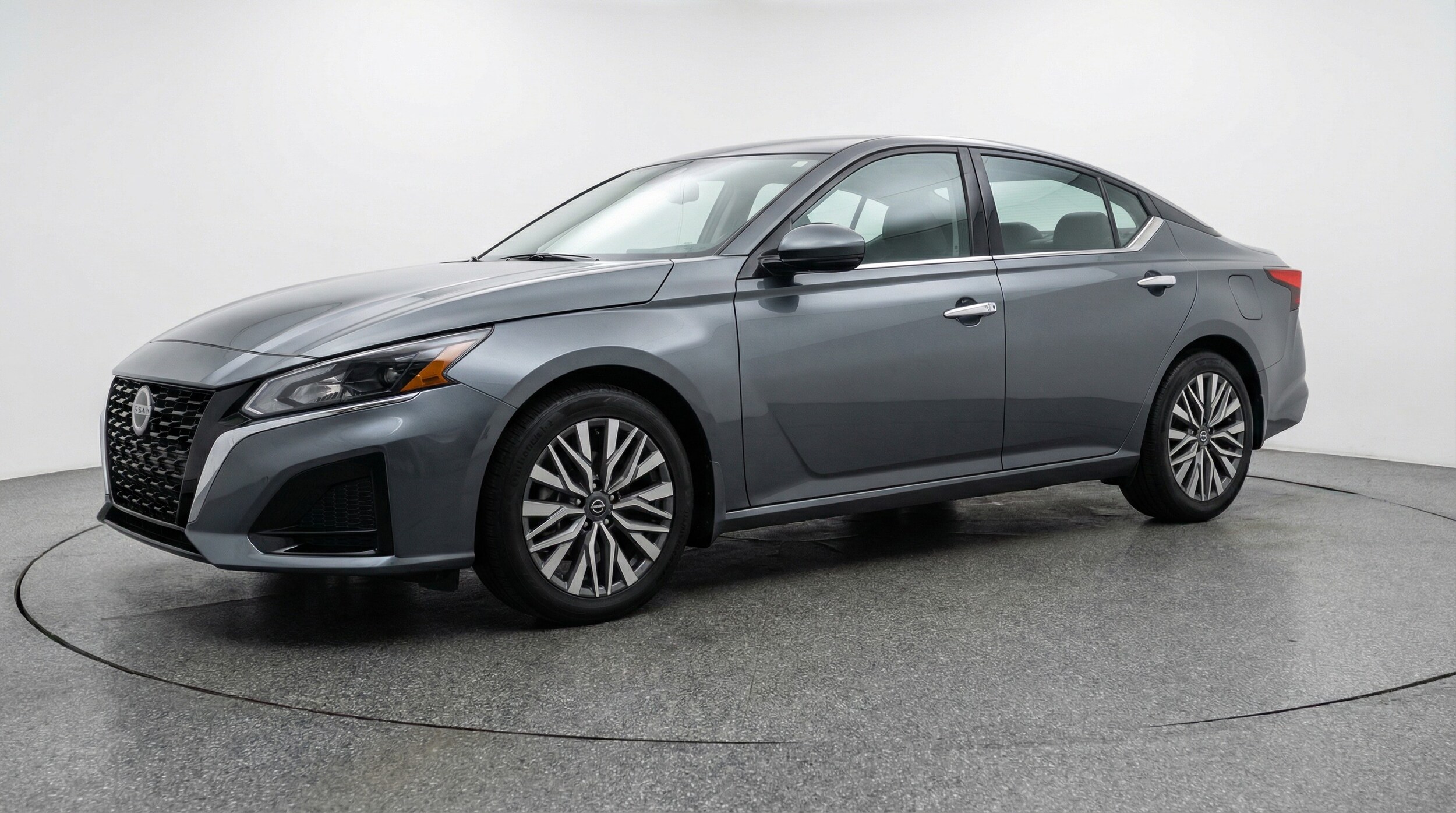 Thumbnail: 2025 Nissan Altima - 3