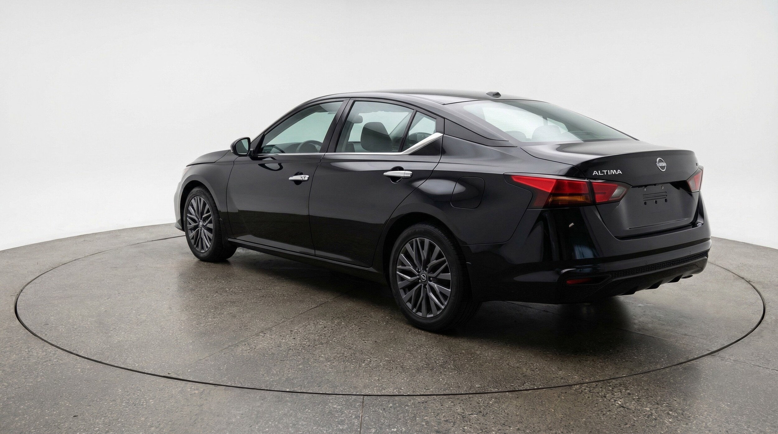 Thumbnail: 2025 Nissan Altima - 6