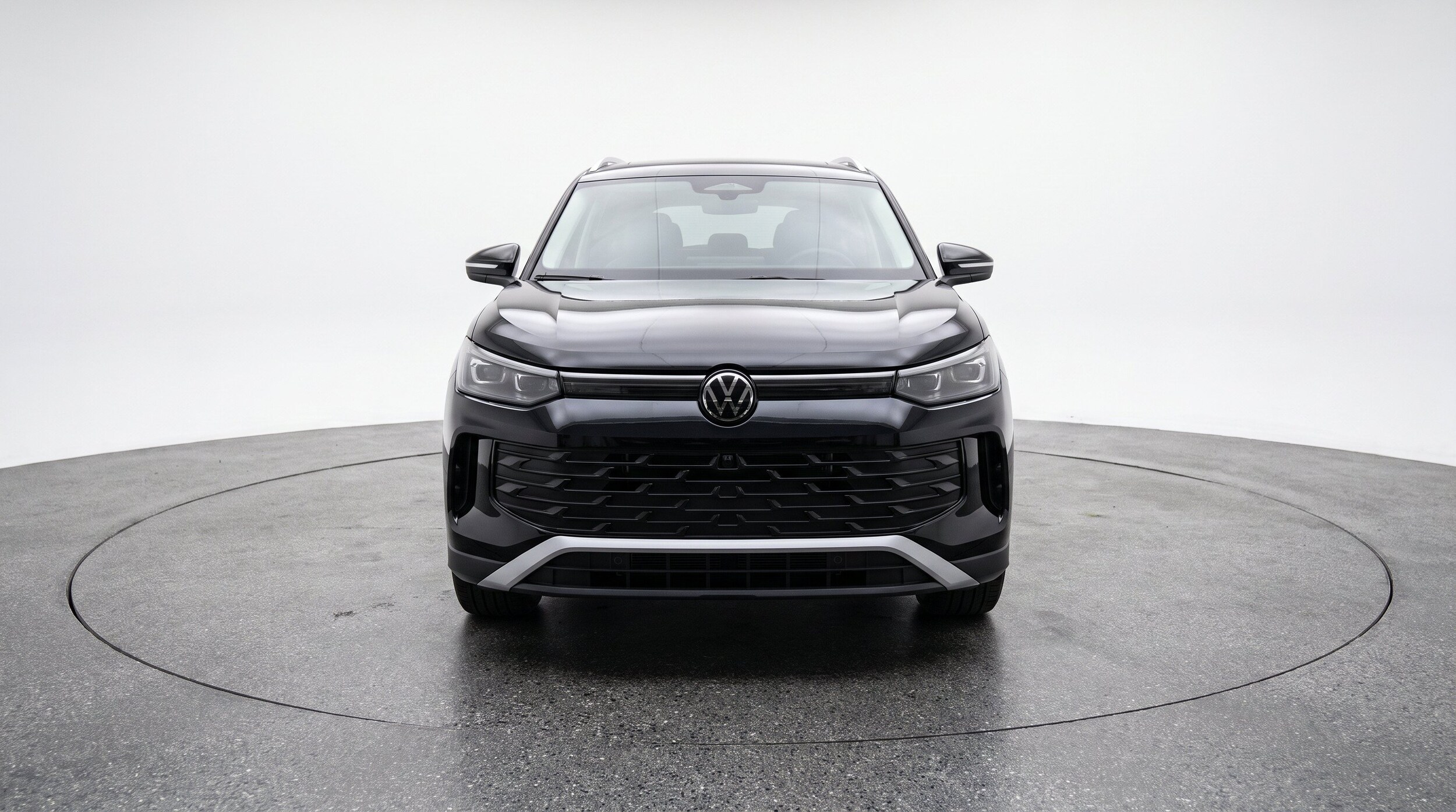 Thumbnail: 2026 Volkswagen Tiguan - 2