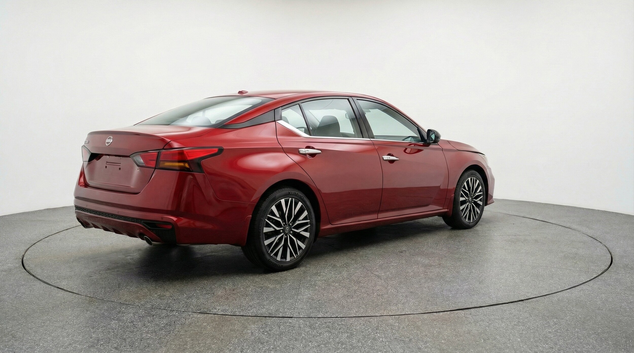 Thumbnail: 2025 Nissan Altima - 9