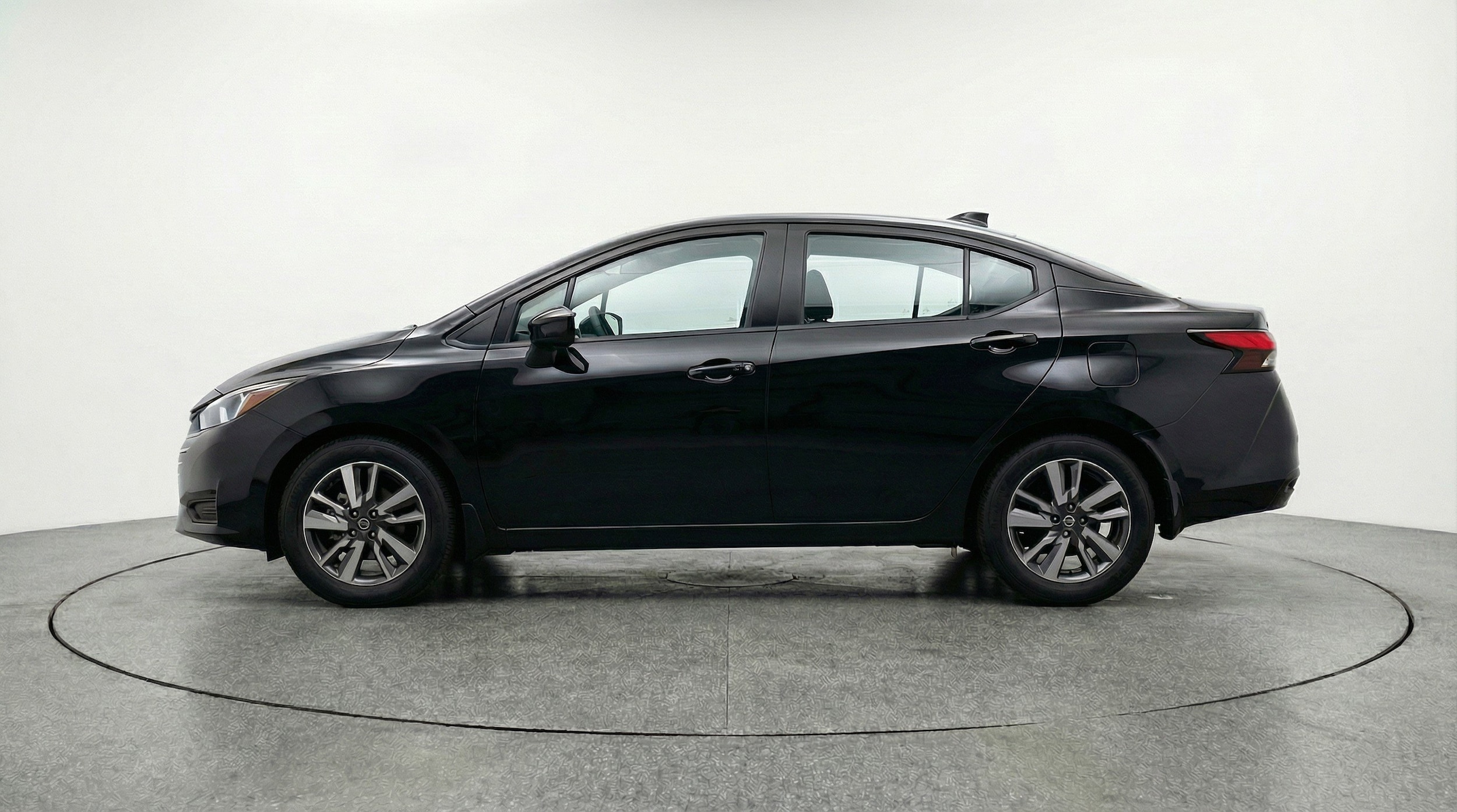 Thumbnail: 2025 Nissan Versa - 5