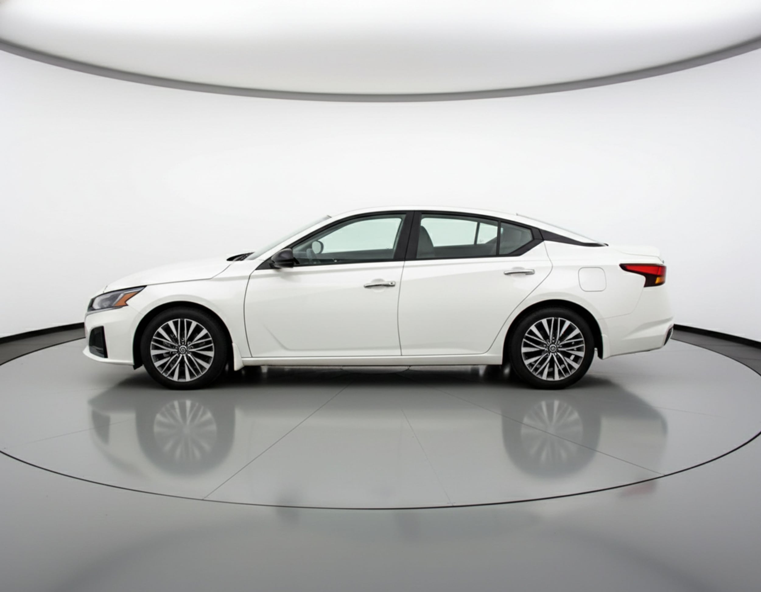 Thumbnail: 2025 Nissan Altima - 4