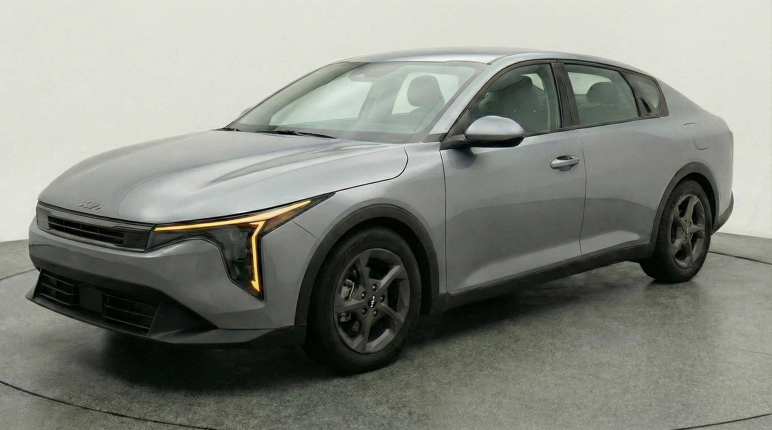 Thumbnail: 2025 Kia K4 - 3