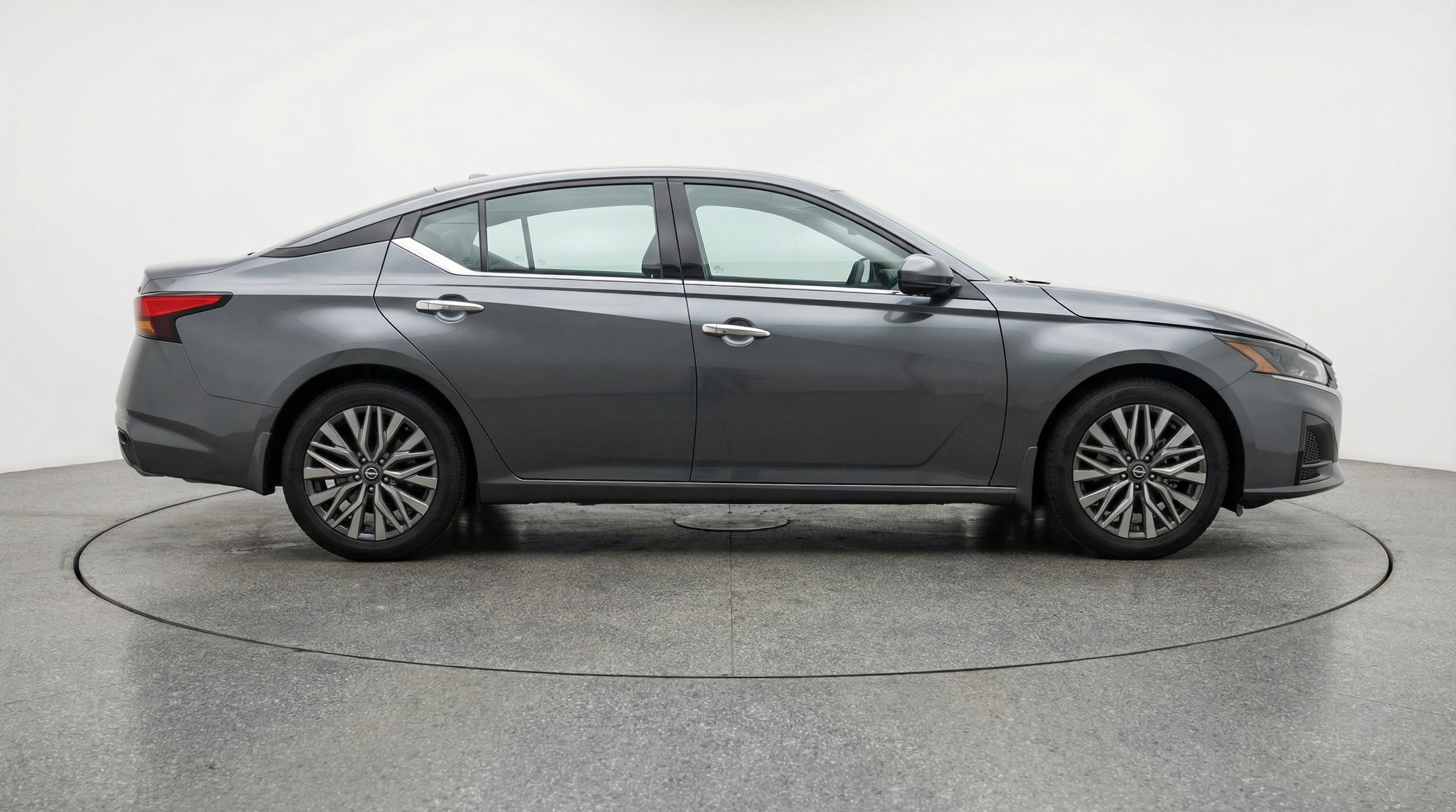 Thumbnail: 2025 Nissan Altima - 8