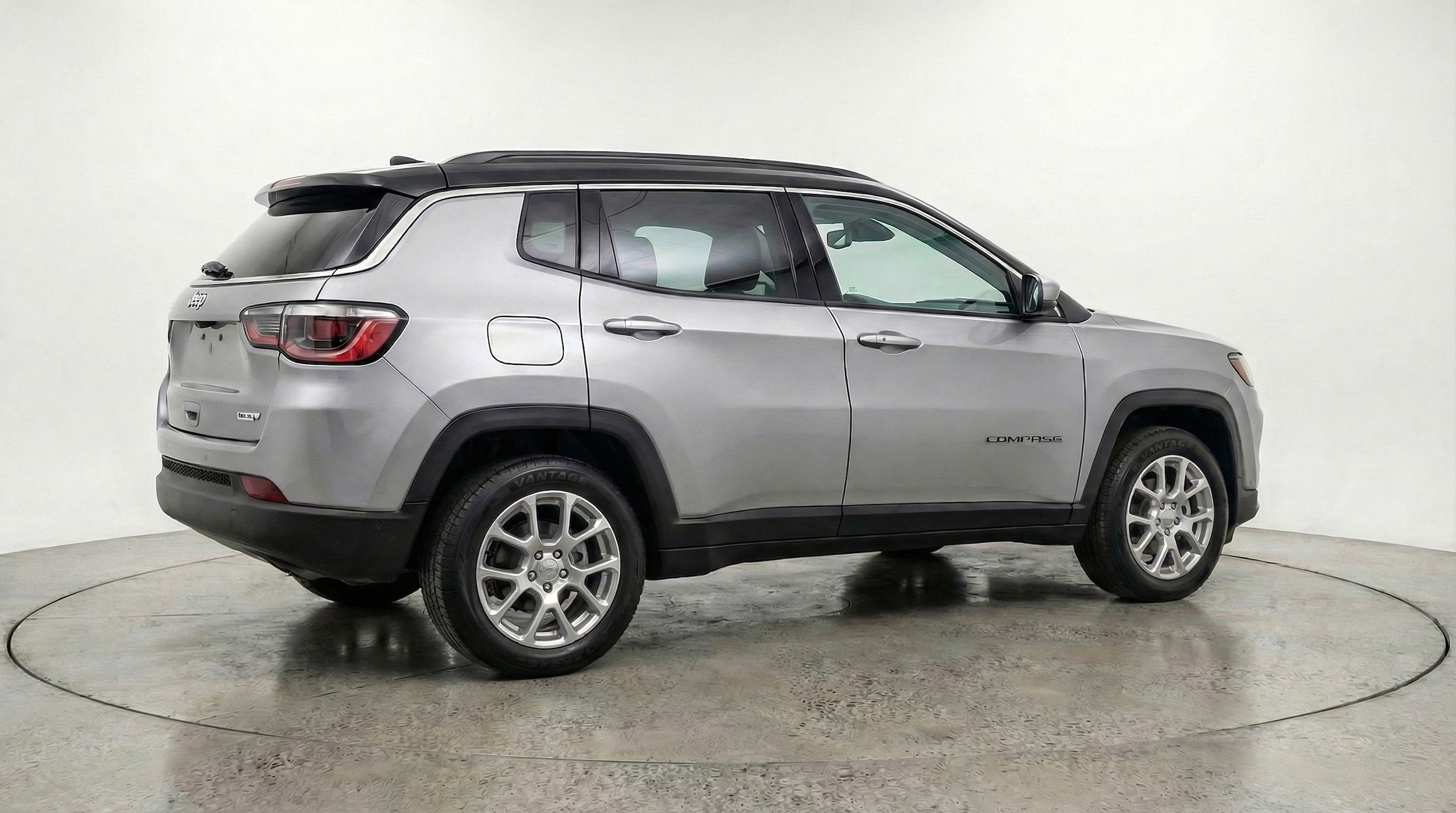 Thumbnail: 2025 Jeep Compass - 9