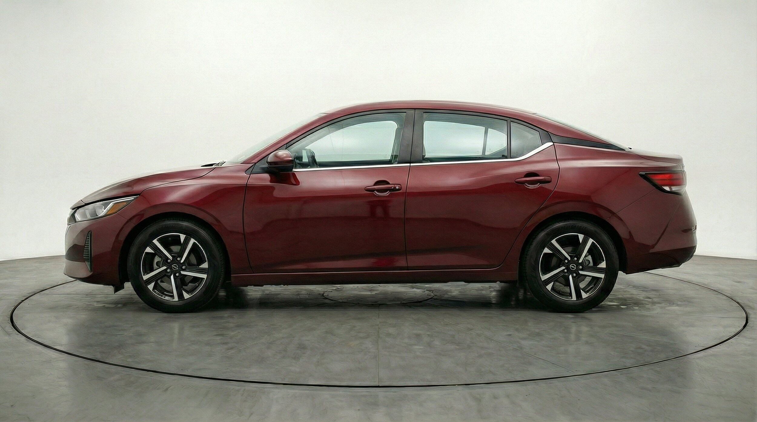 Thumbnail: 2025 Nissan Sentra - 5