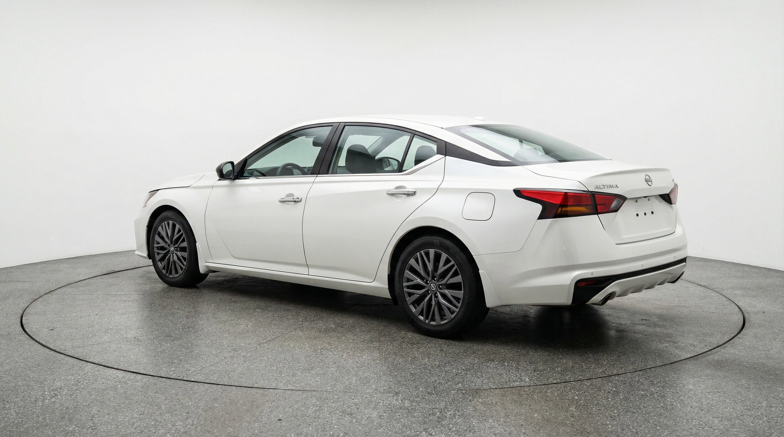 Thumbnail: 2025 Nissan Altima - 6