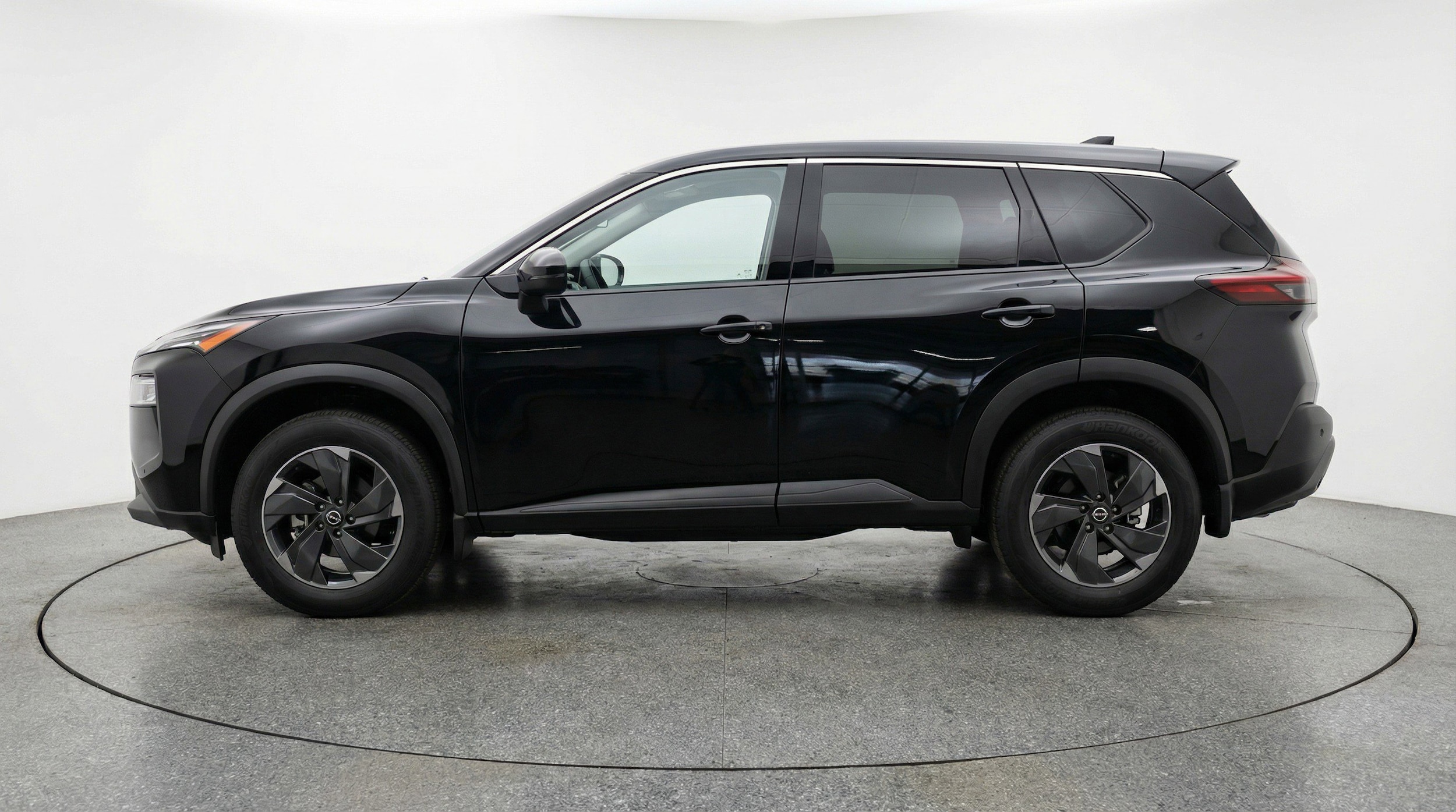 Thumbnail: 2025 Nissan Rogue - 5