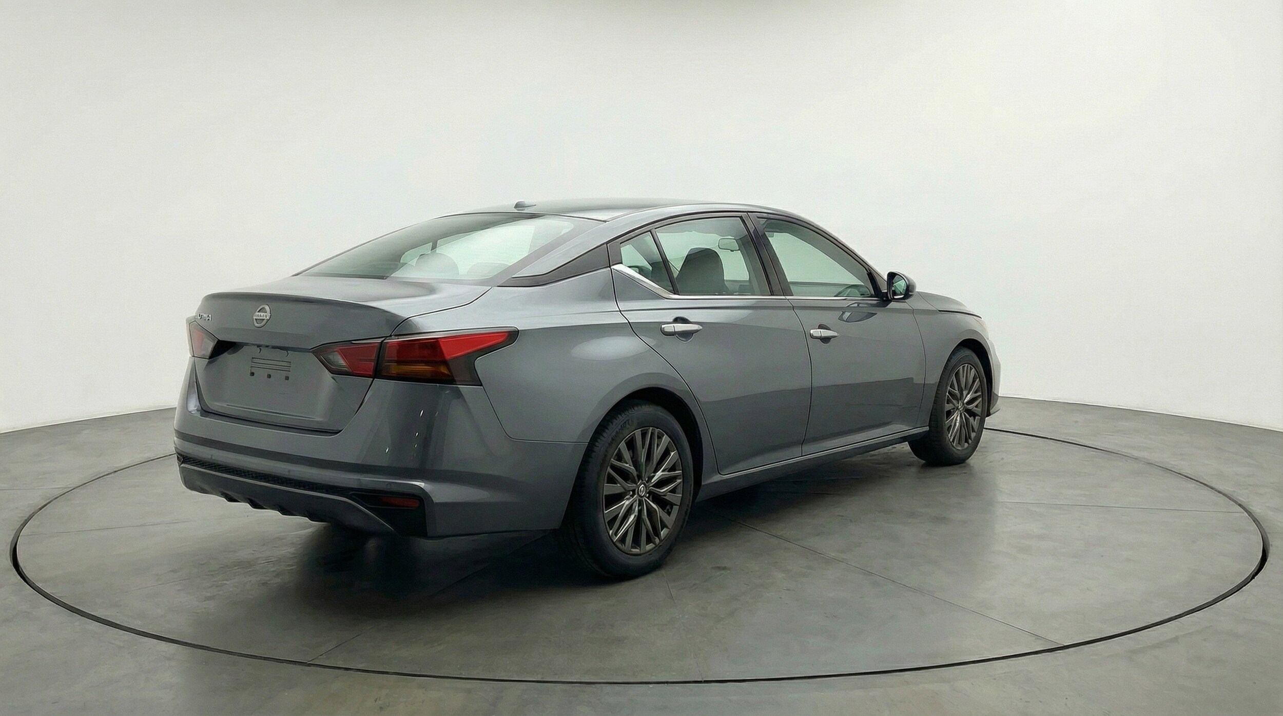 Thumbnail: 2025 Nissan Altima - 9