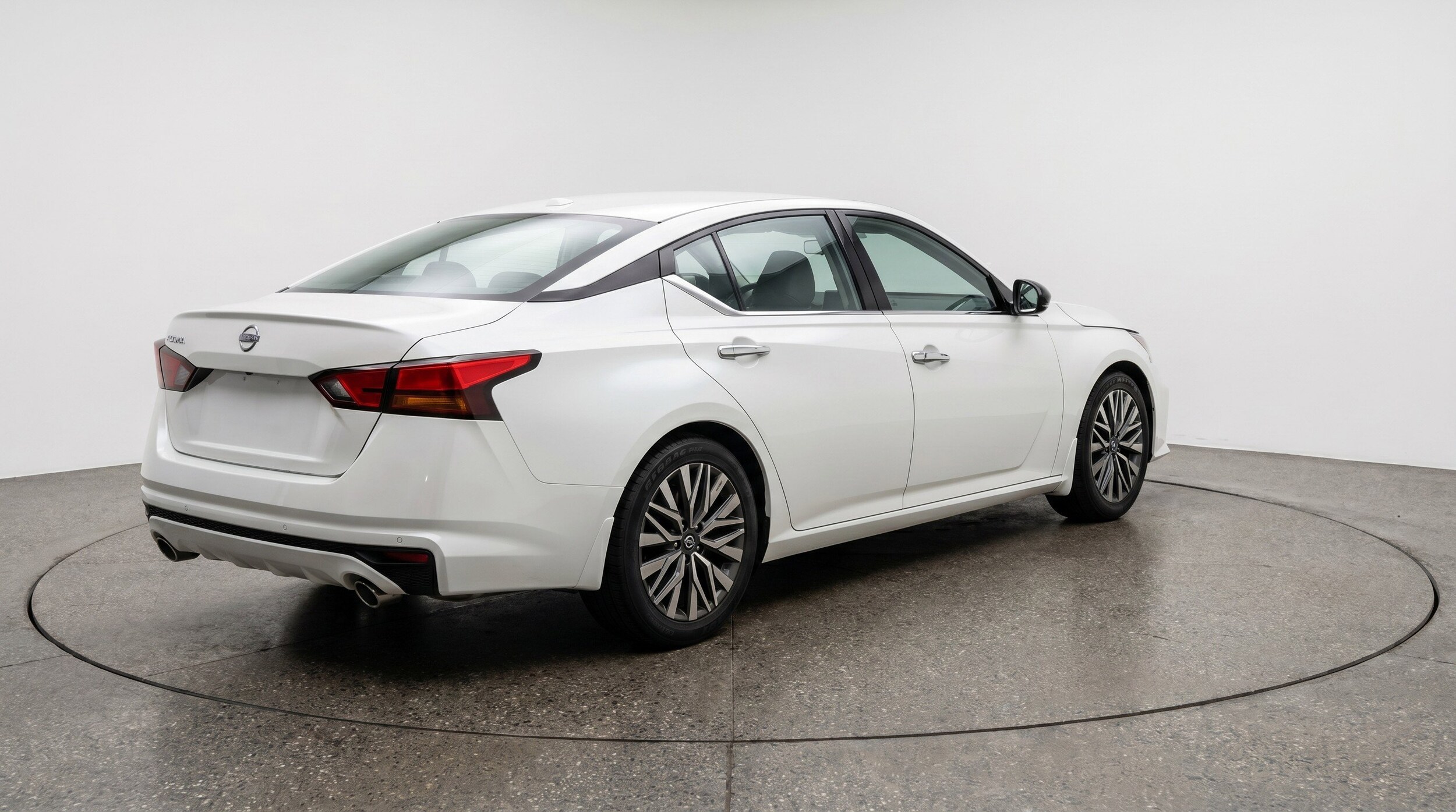 Thumbnail: 2025 Nissan Altima - 9