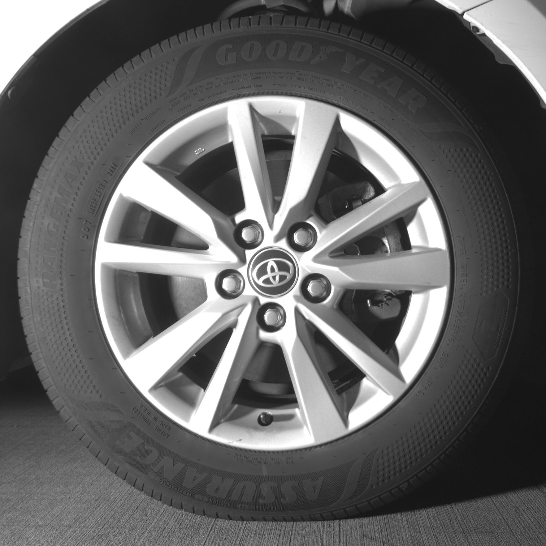 Thumbnail: 2025 Toyota Camry - 10