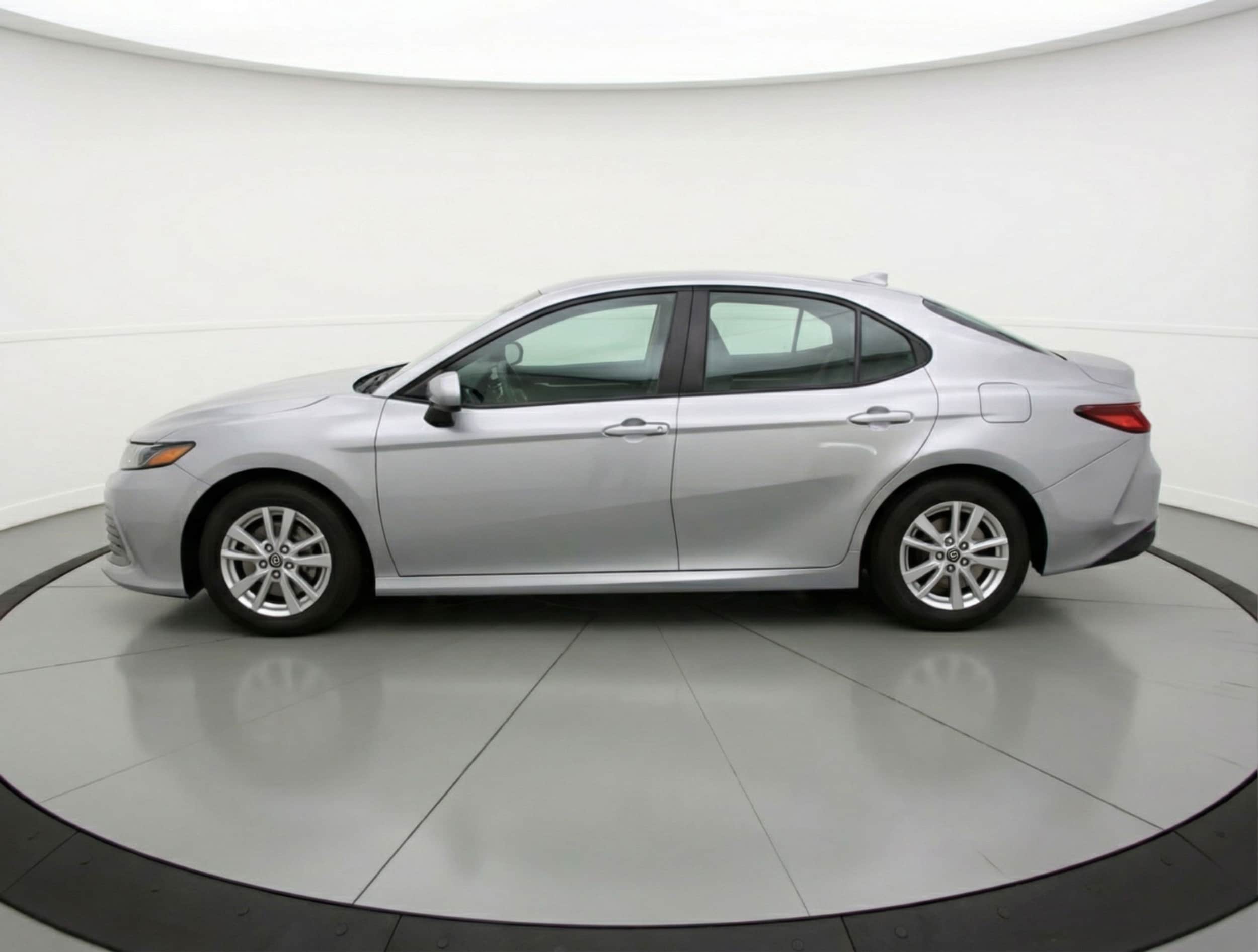 Thumbnail: 2025 Toyota Camry - 4