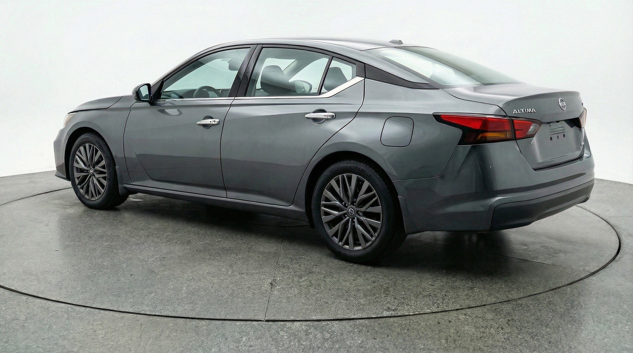 Thumbnail: 2025 Nissan Altima - 6