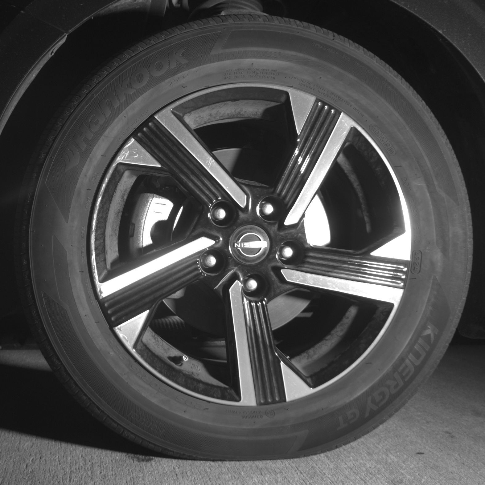 Thumbnail: 2025 Nissan Sentra - 9