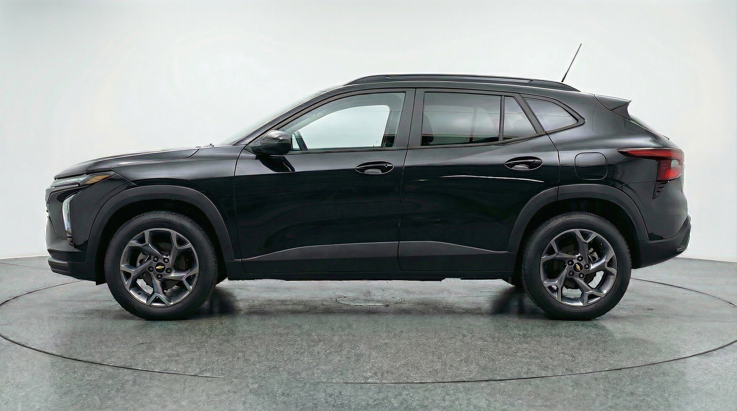 Thumbnail: 2025 Chevrolet Trax - 5