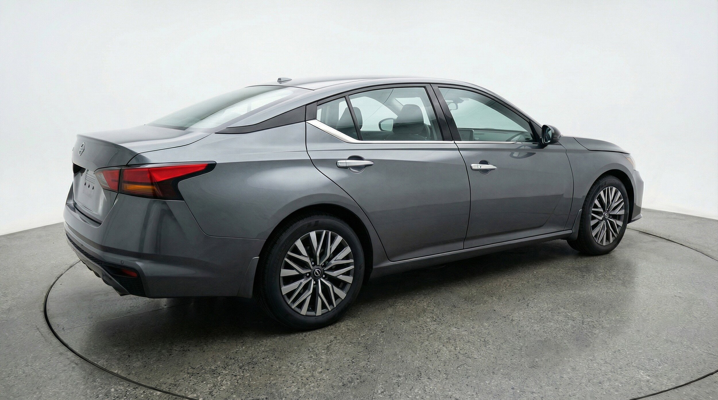 Thumbnail: 2025 Nissan Altima - 9