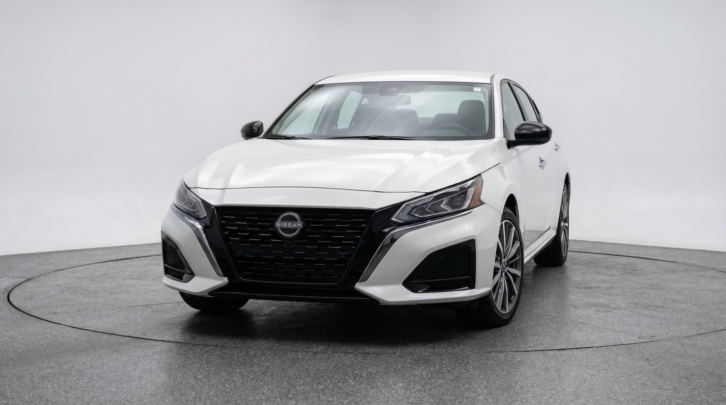 Thumbnail: 2025 Nissan Altima - 2