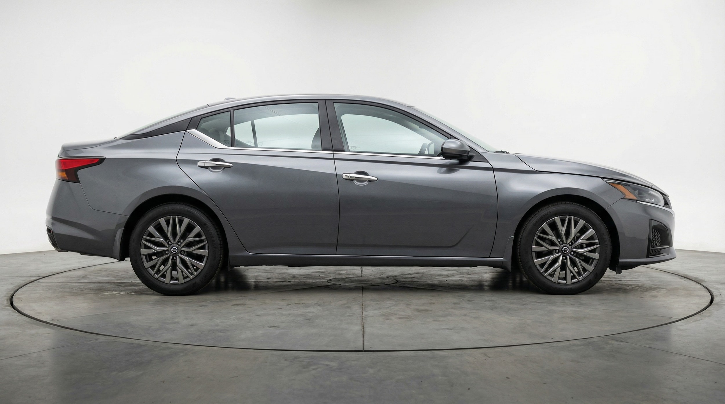 Thumbnail: 2025 Nissan Altima - 8