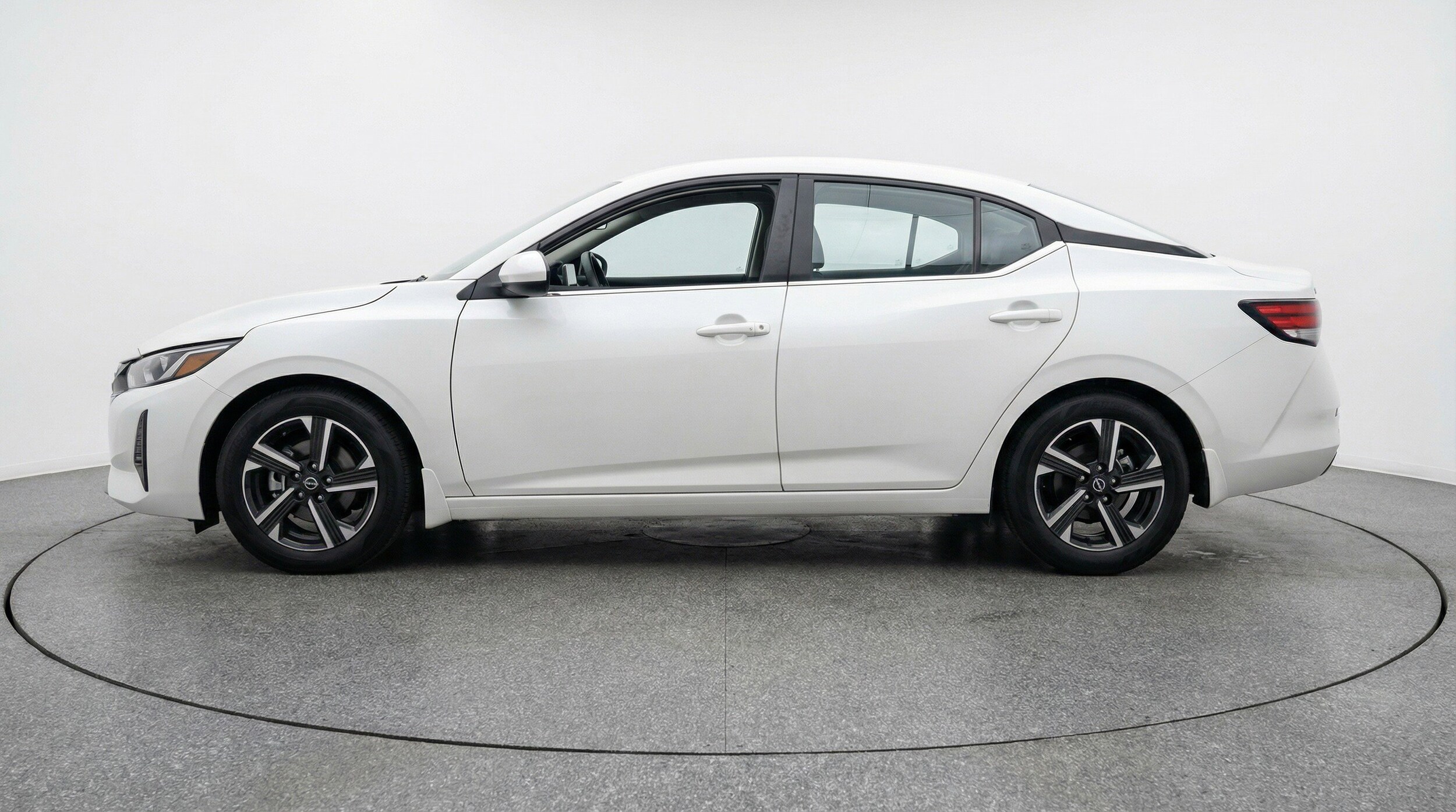 Thumbnail: 2025 Nissan Sentra - 5