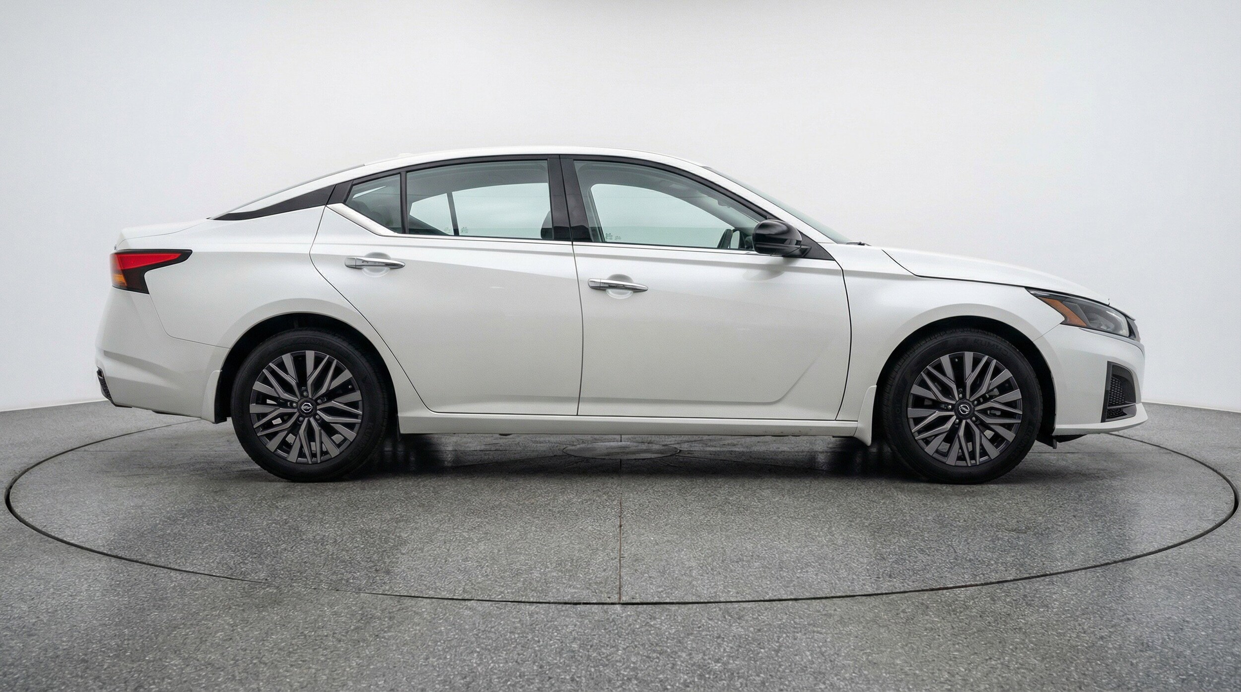 Thumbnail: 2025 Nissan Altima - 11