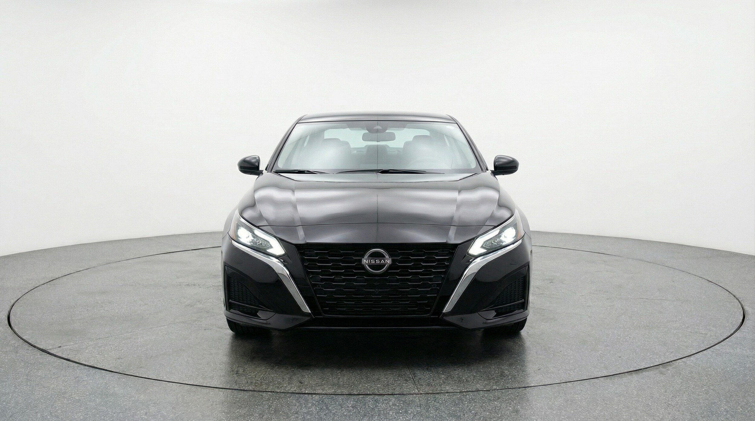 Thumbnail: 2025 Nissan Altima - 2