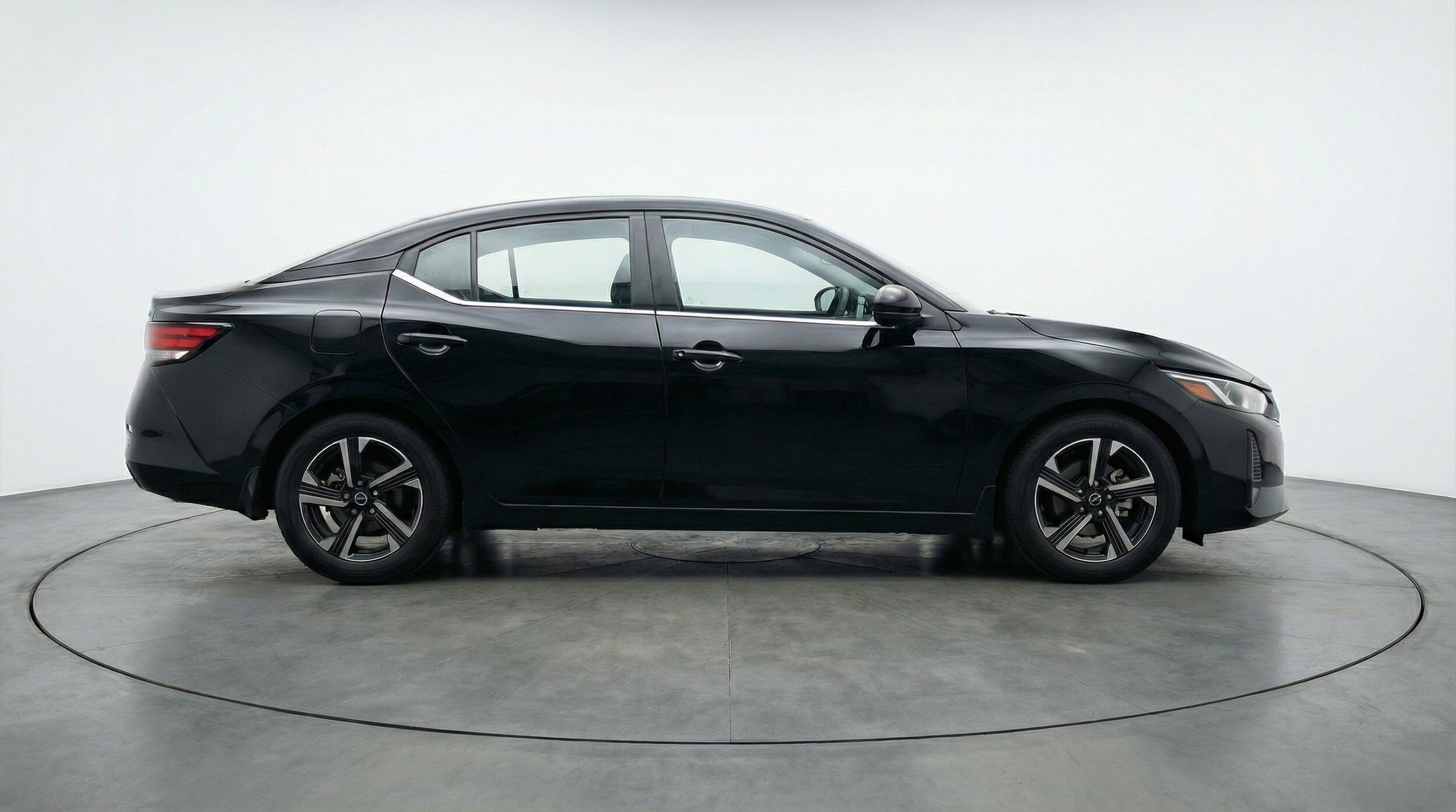 Thumbnail: 2025 Nissan Sentra - 11