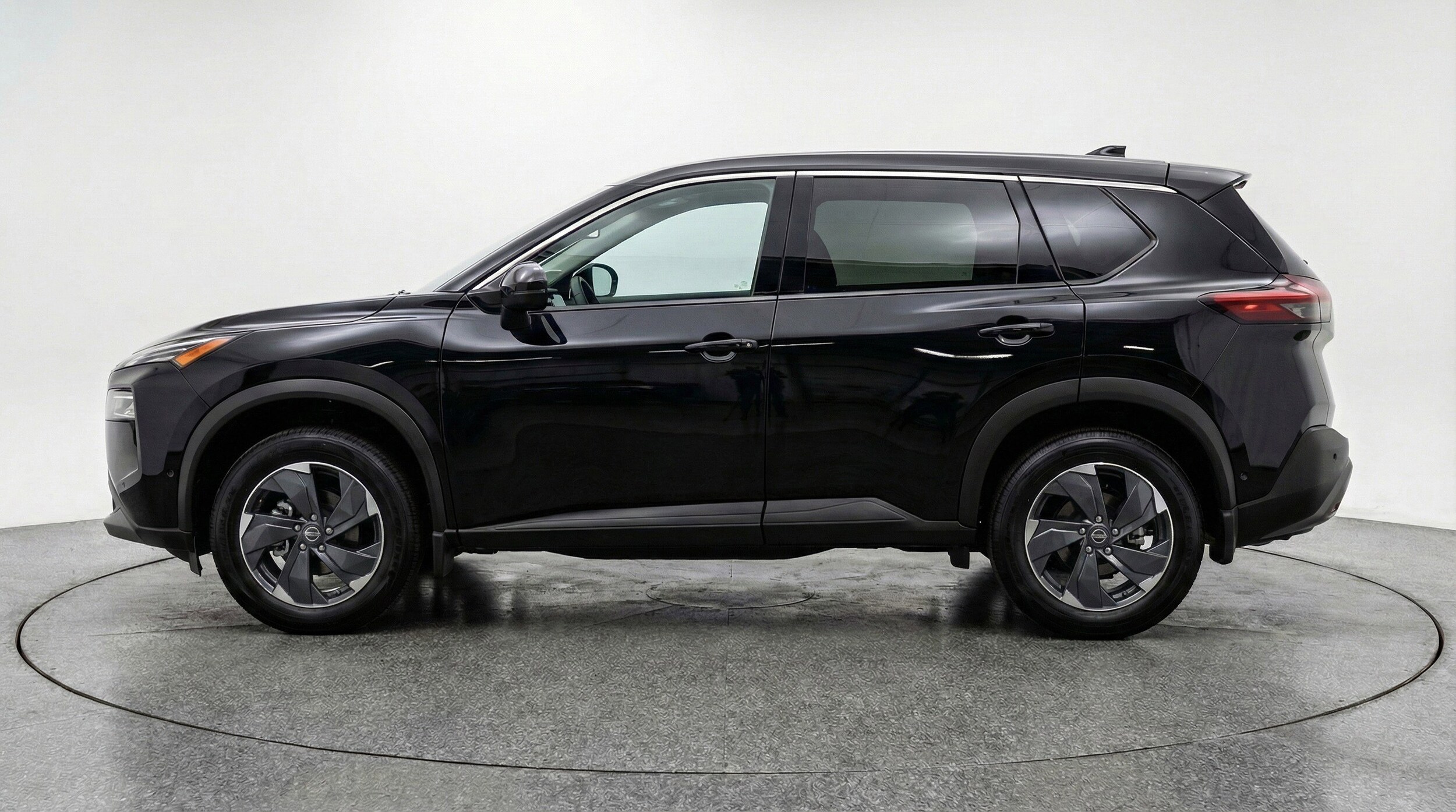 Thumbnail: 2025 Nissan Rogue - 5