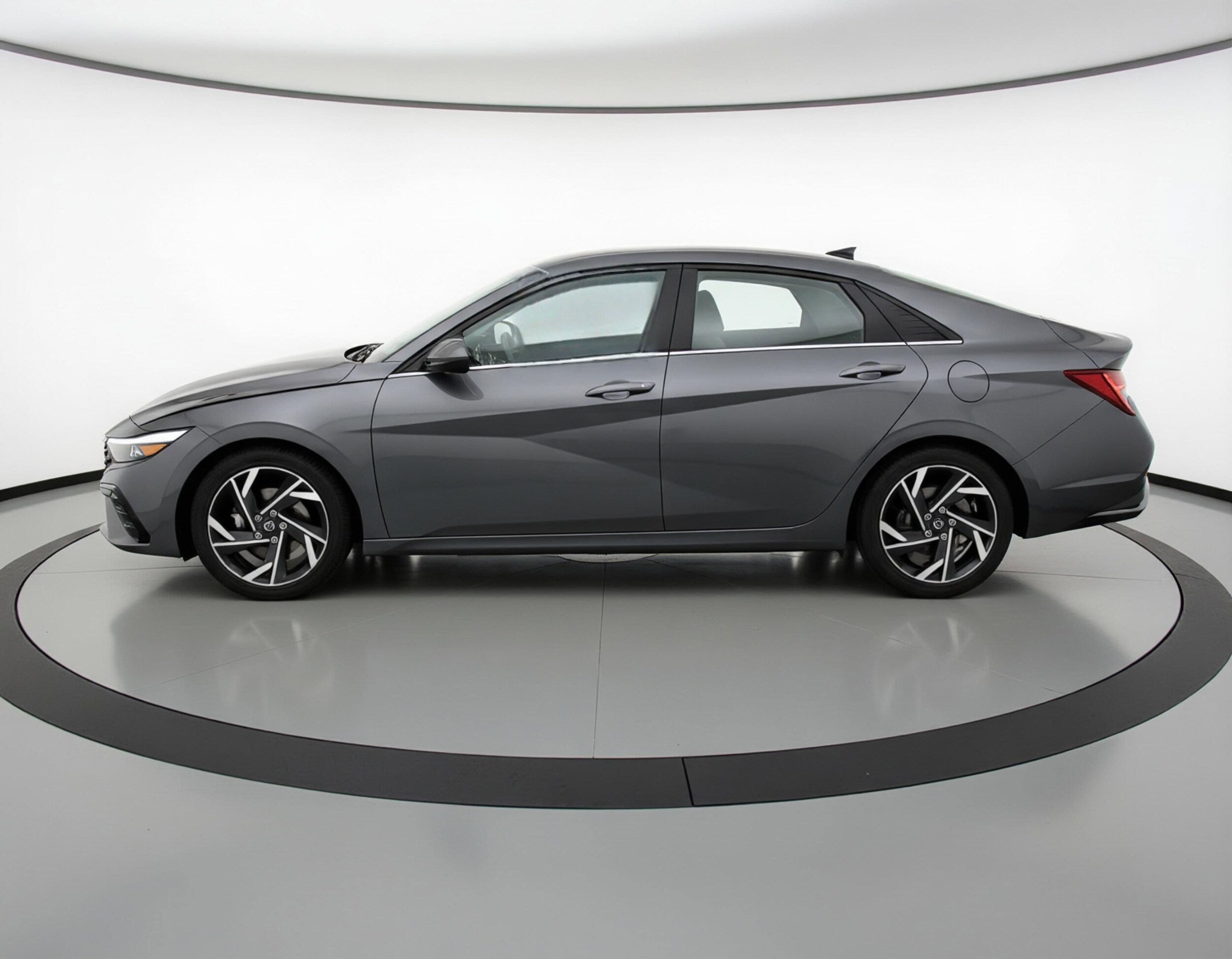 Thumbnail: 2025 Hyundai Elantra - 5