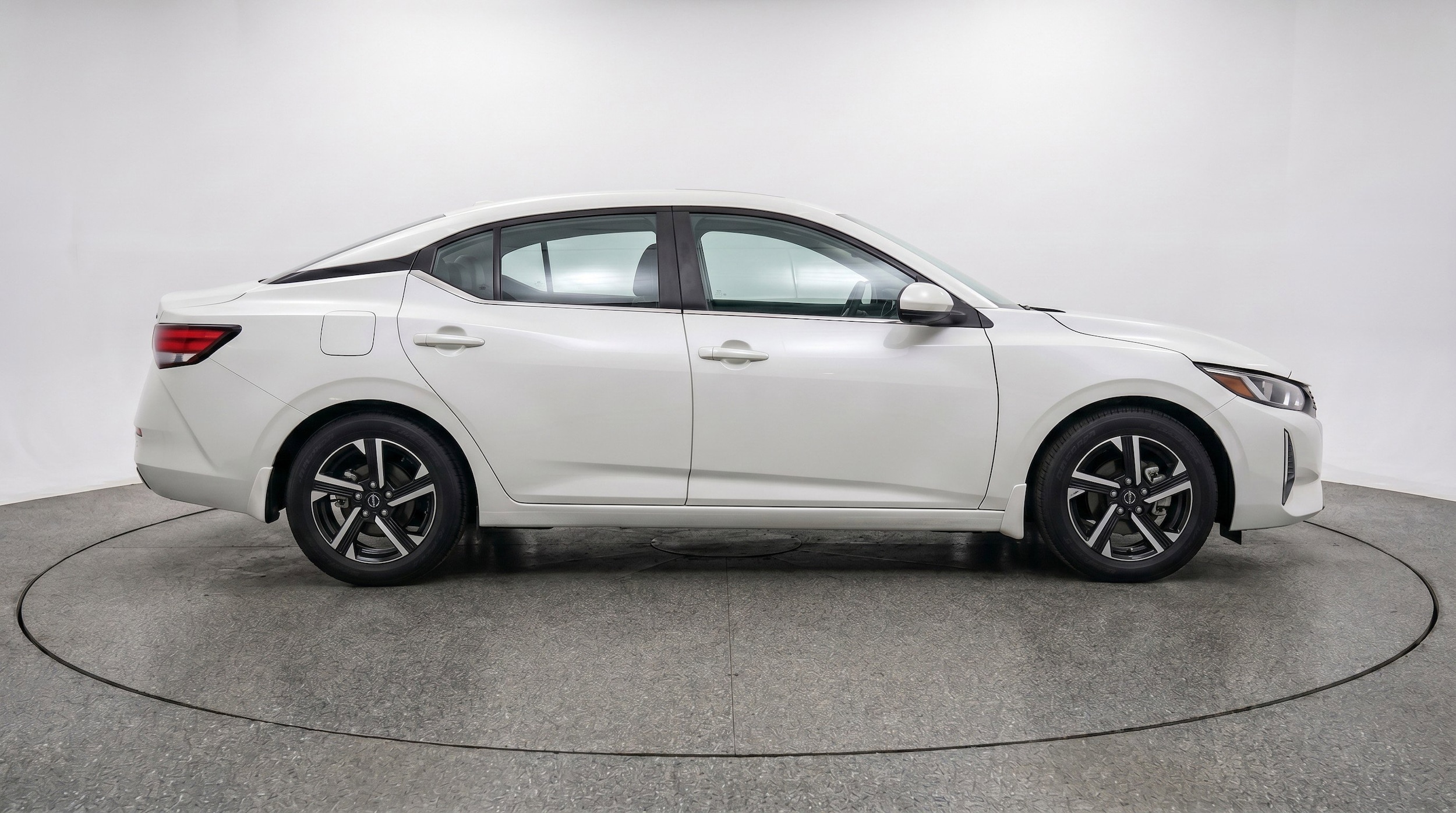 Thumbnail: 2025 Nissan Sentra - 11