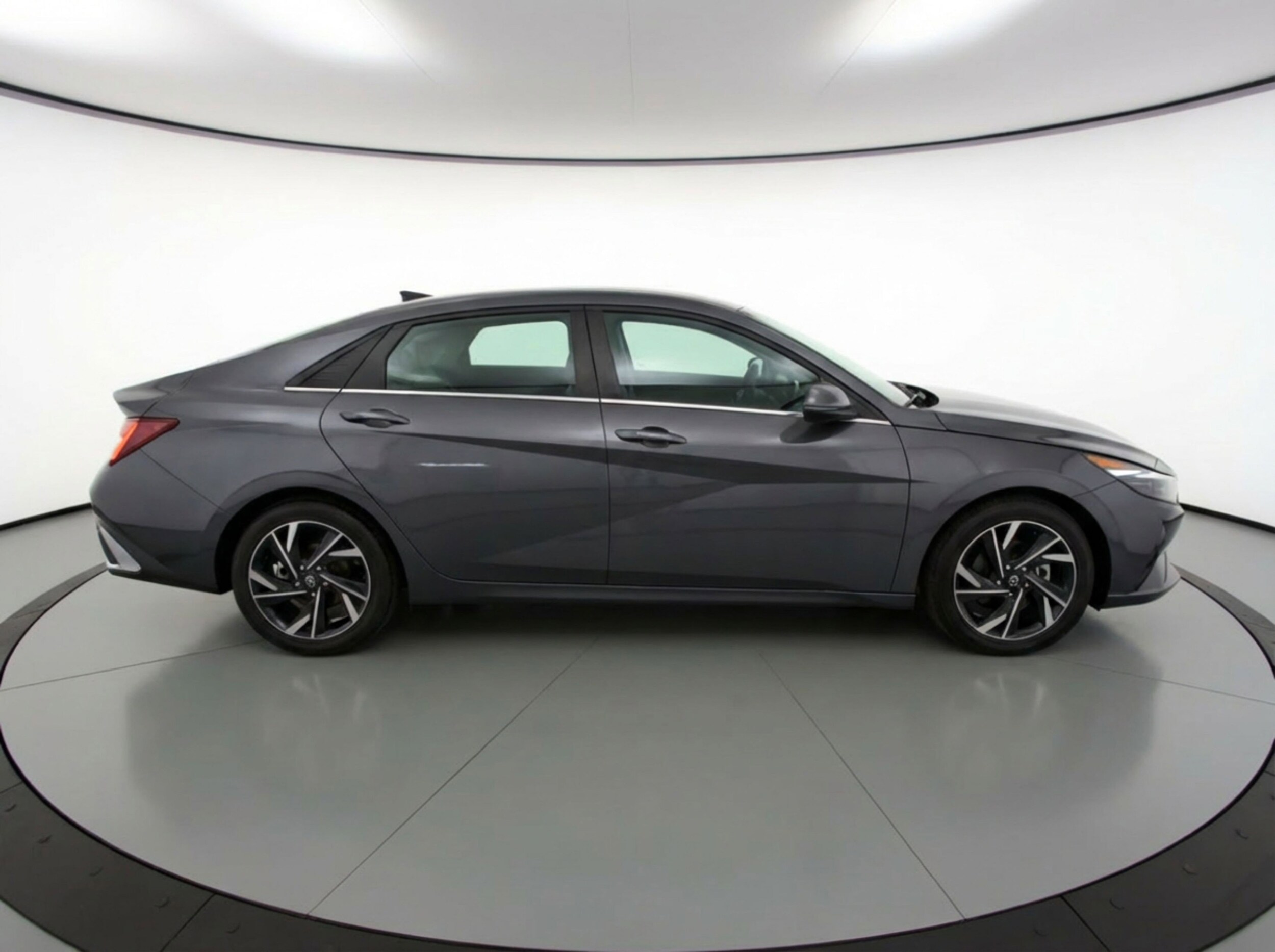 Thumbnail: 2025 Hyundai Elantra - 11