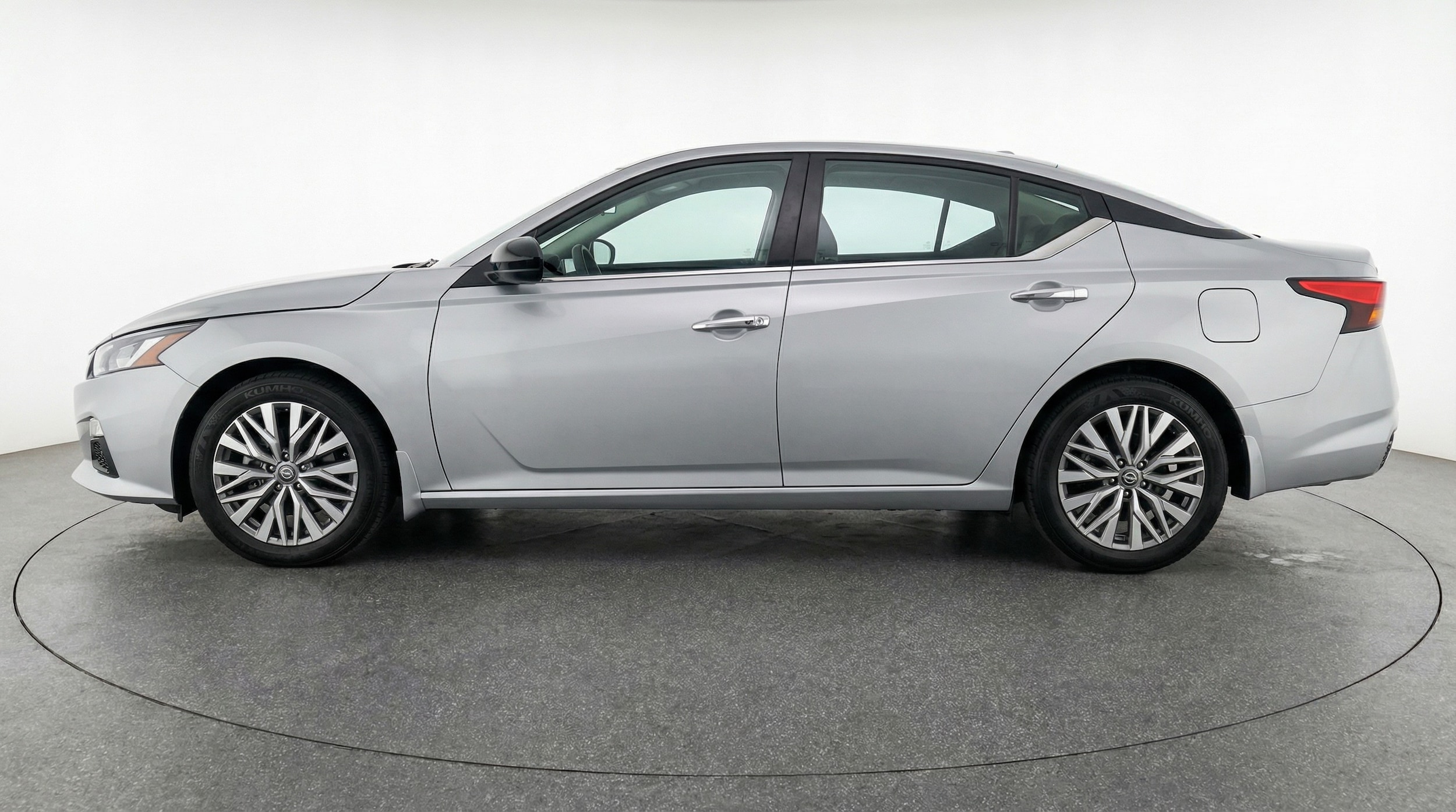 Thumbnail: 2025 Nissan Altima - 4