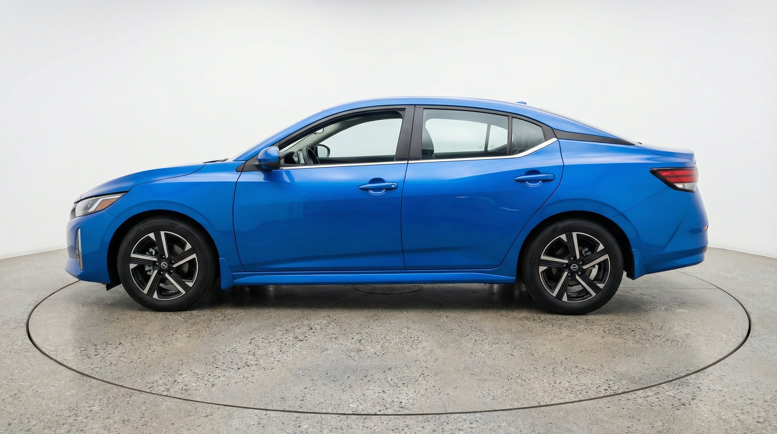 Thumbnail: 2025 Nissan Sentra - 5